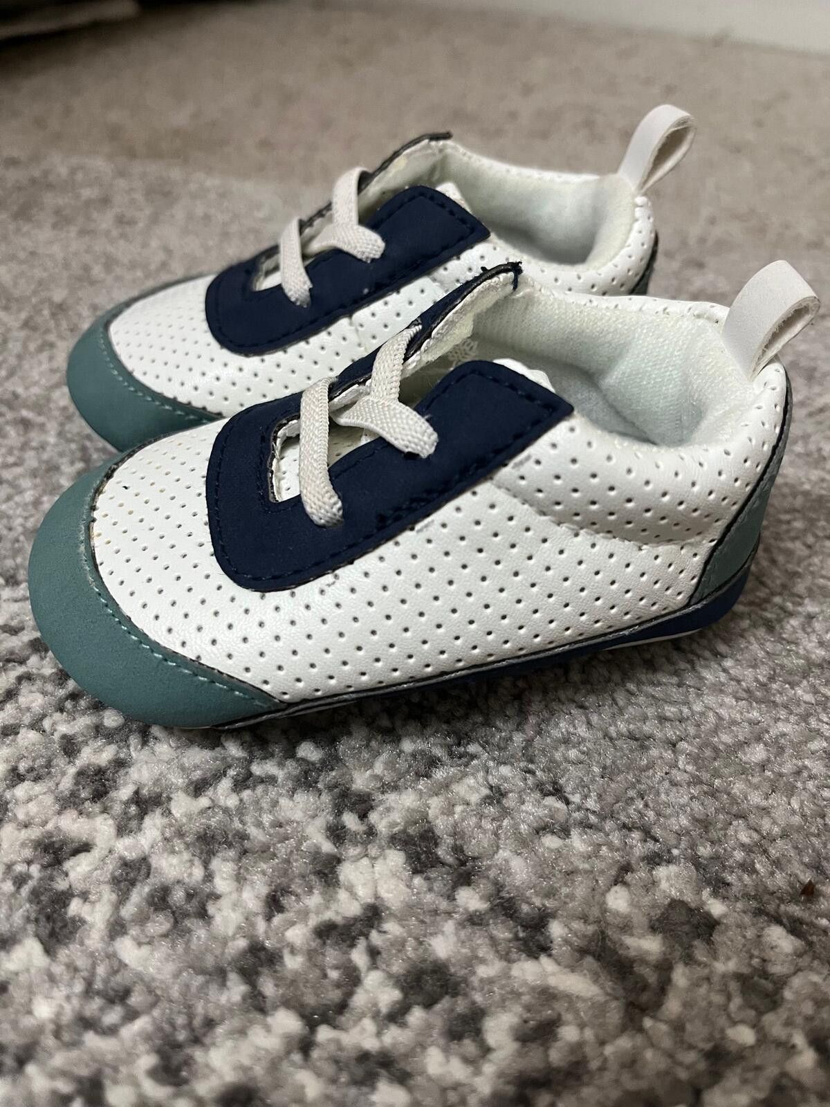 Carter's Carter’s Baby Sneakers 3-6M White Navy Soft Sole Size ONE SIZE - 1 Thumbnail