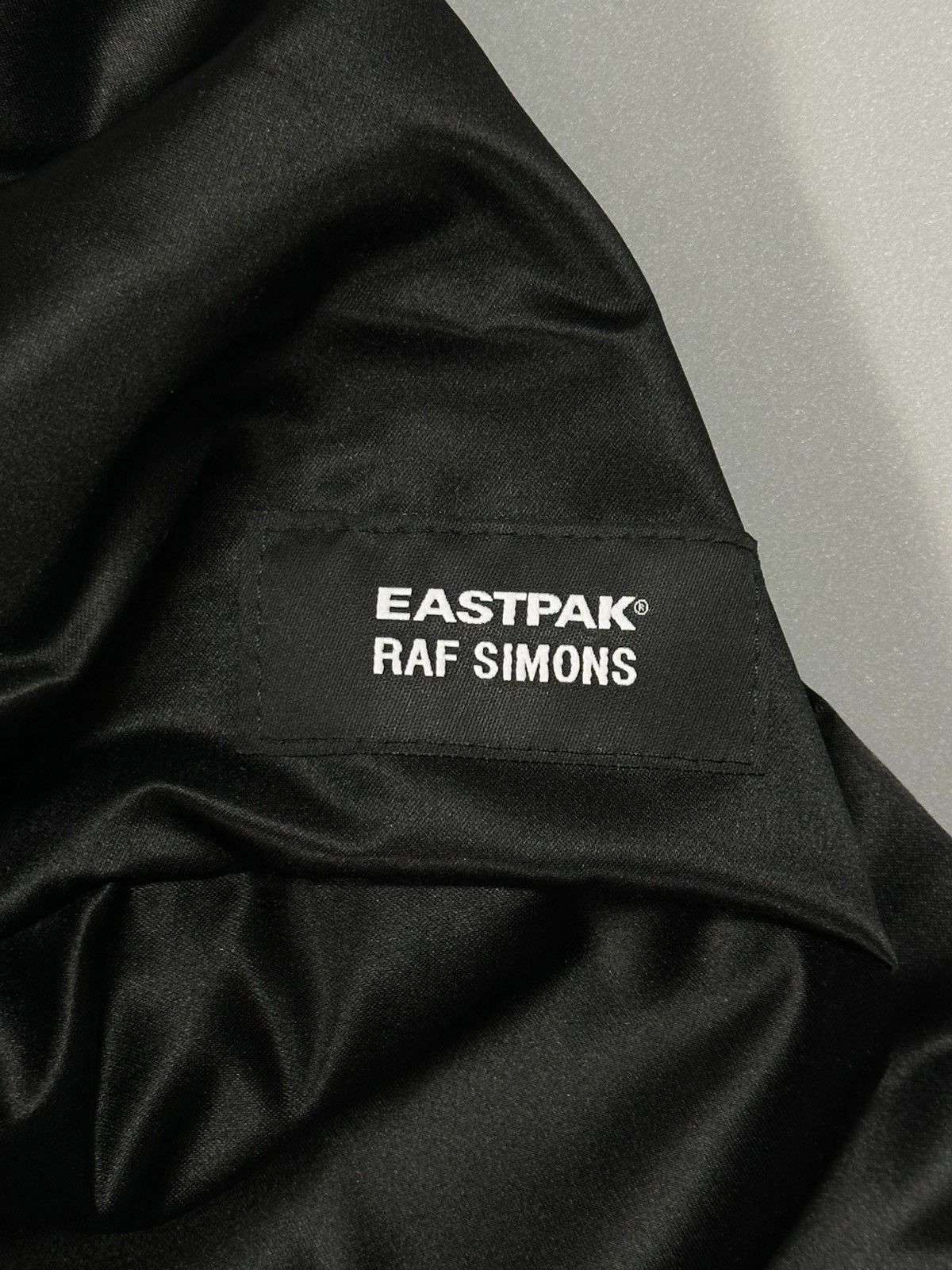 Eastpak × Raf Simons Raf Simons x Eastpak Ear Punk Poster Padded Backpack Size ONE SIZE - 9 Thumbnail
