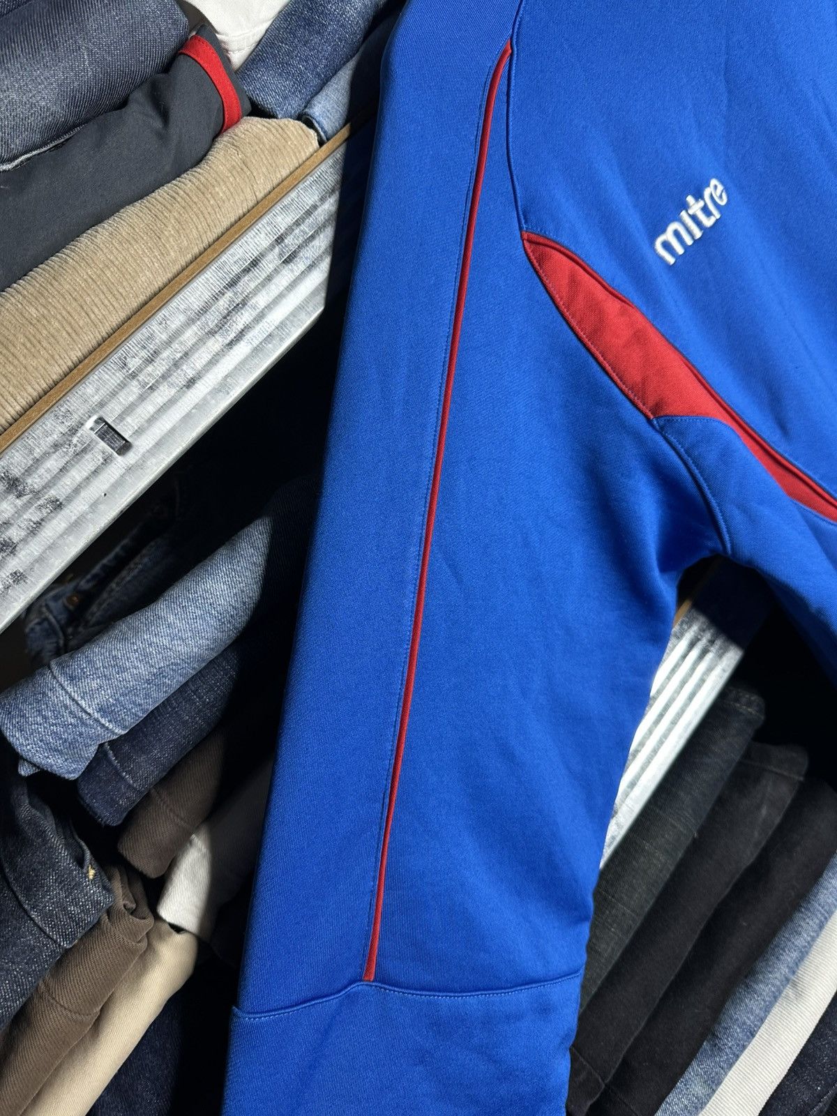 Other Mitre Ipswich Town FC Training Sweatshirt Football Soccer Size US L / EU 52-54 / 3 - 7 Thumbnail