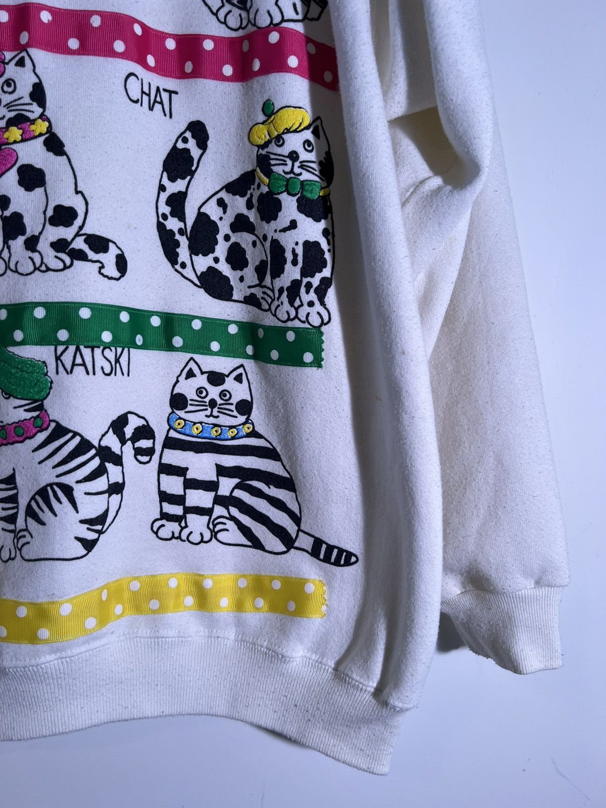 Vintage 80’s 90’s VTG Vintage World Cats Retro Indie Sweatshirt Size US XL / EU 56 / 4 - 5 Thumbnail