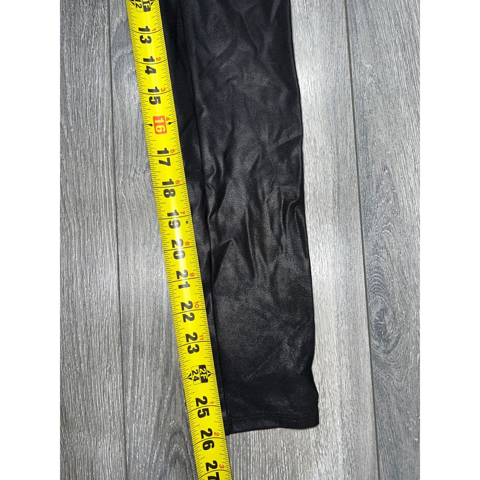 Spanx Spanx Faux Leather Black Leggings Women’s Size M A003184 Size 27" / US 4 / IT 40 - 6 Thumbnail