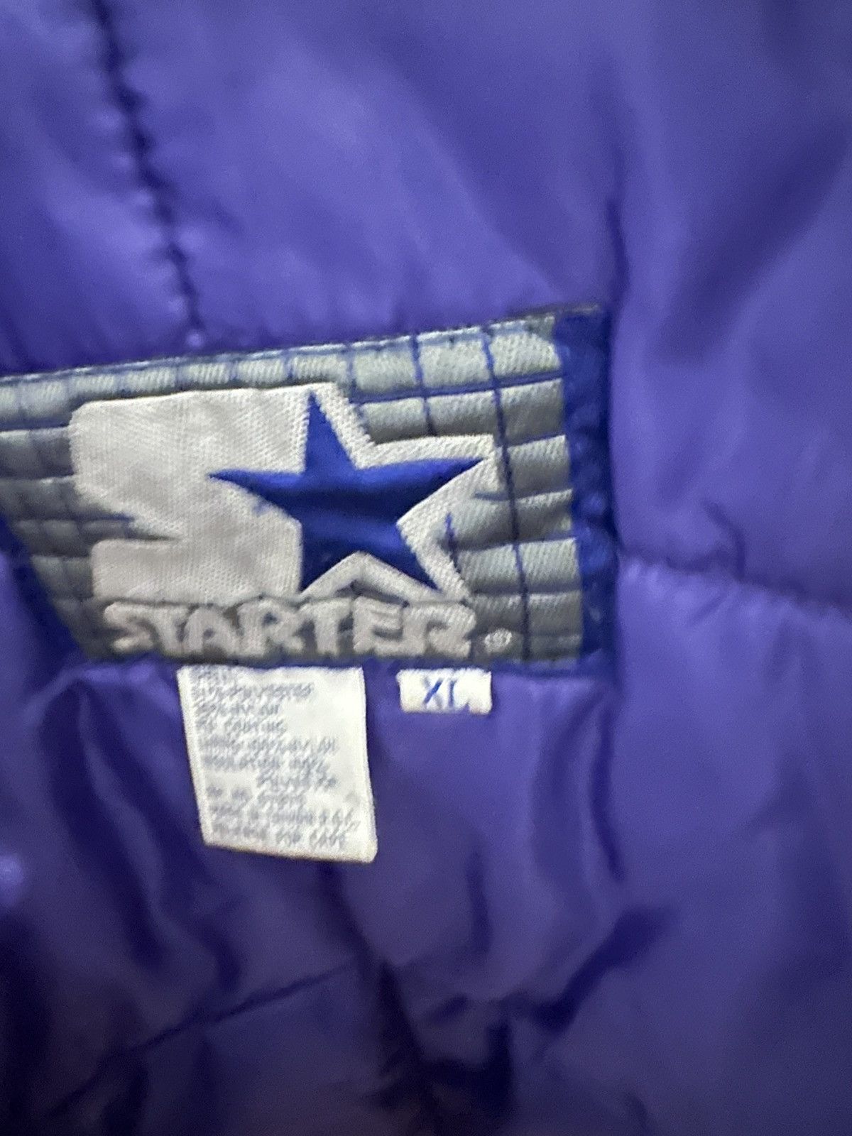 Starter Starter Jacket Los Angeles Lakers Size XL Vintage 90s Size US XL / EU 56 / 4 - 9 Thumbnail