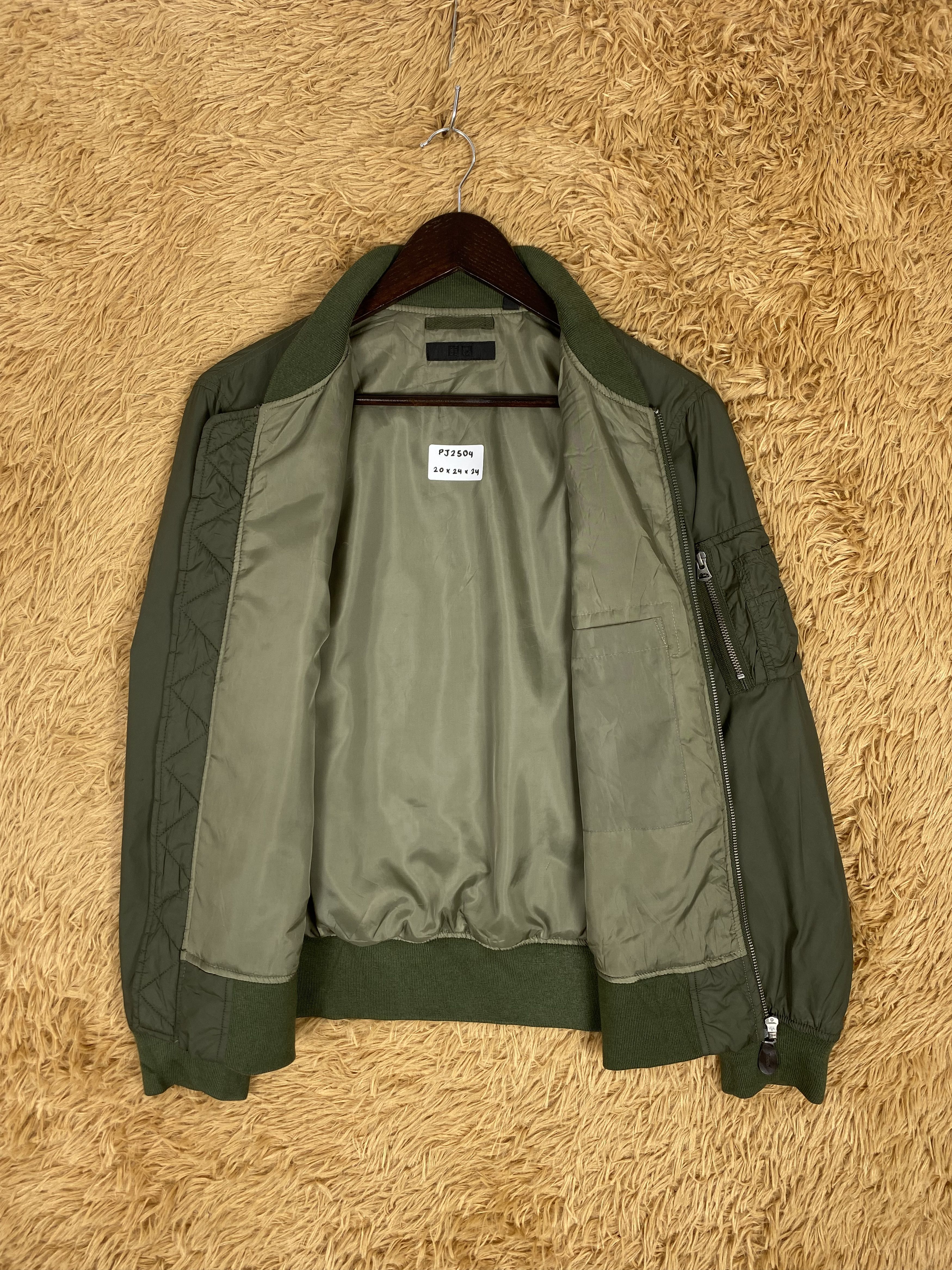Uniqlo Vintage Uniqlo Bombers Jacket PJ2504 Size US S / EU 44-46 / 1 - 4 Thumbnail