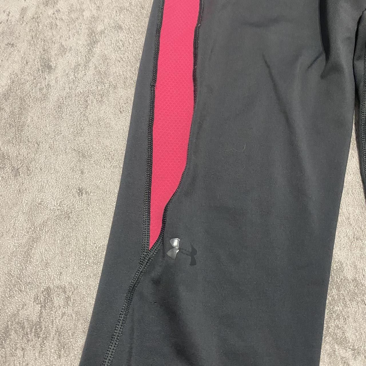 Under Armour Black and pinkUnder Armour leggings with a small Size US M / EU 48-50 / 2 - 2 Thumbnail