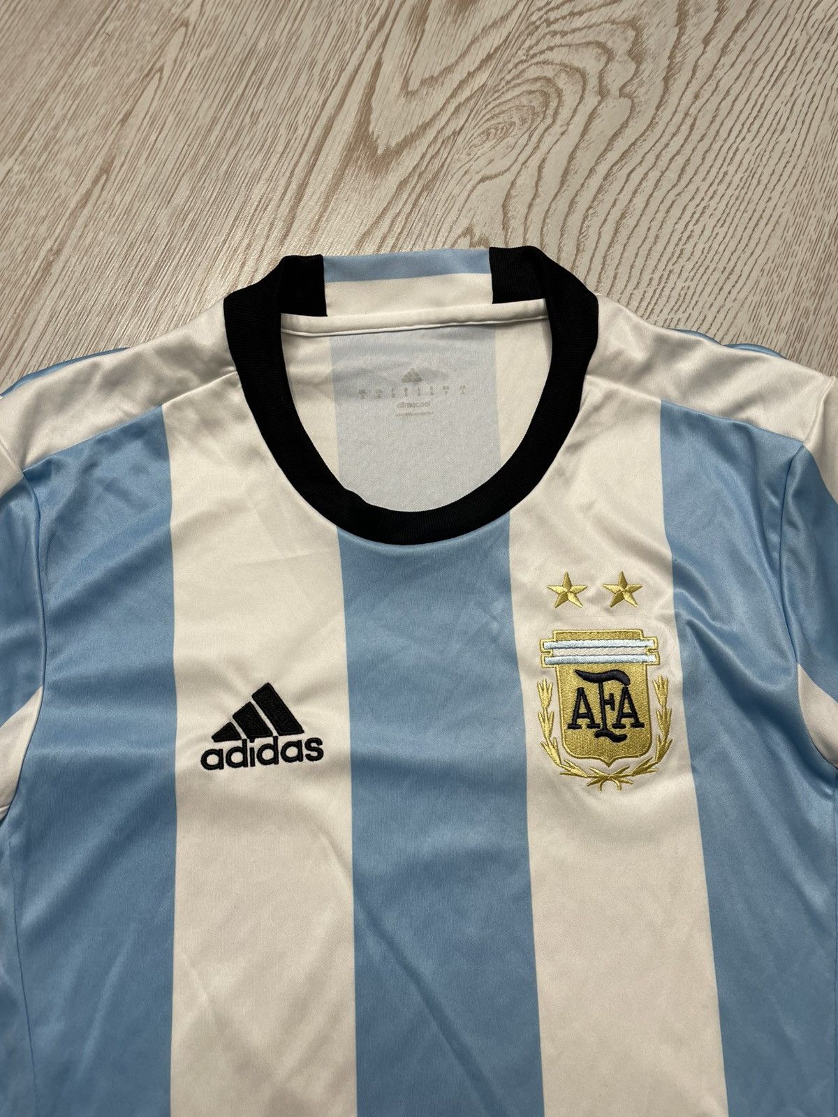 Adidas Adidas Argentina 2016 Soccer training jersey size S Size US S / EU 44-46 / 1 - 3 Thumbnail