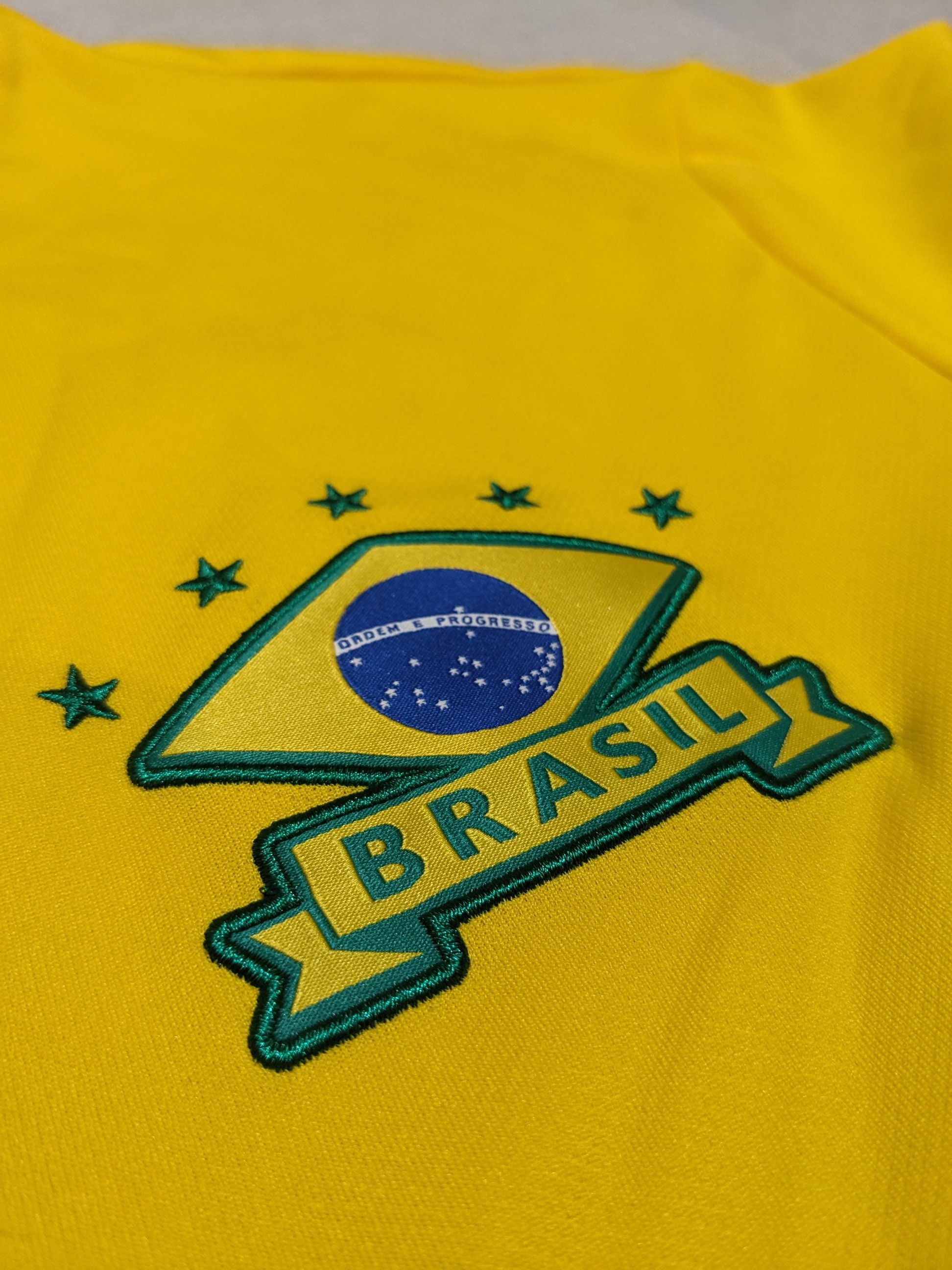 Umbro Brazil Jersey men's XL Size US XL / EU 56 / 4 - 5 Thumbnail