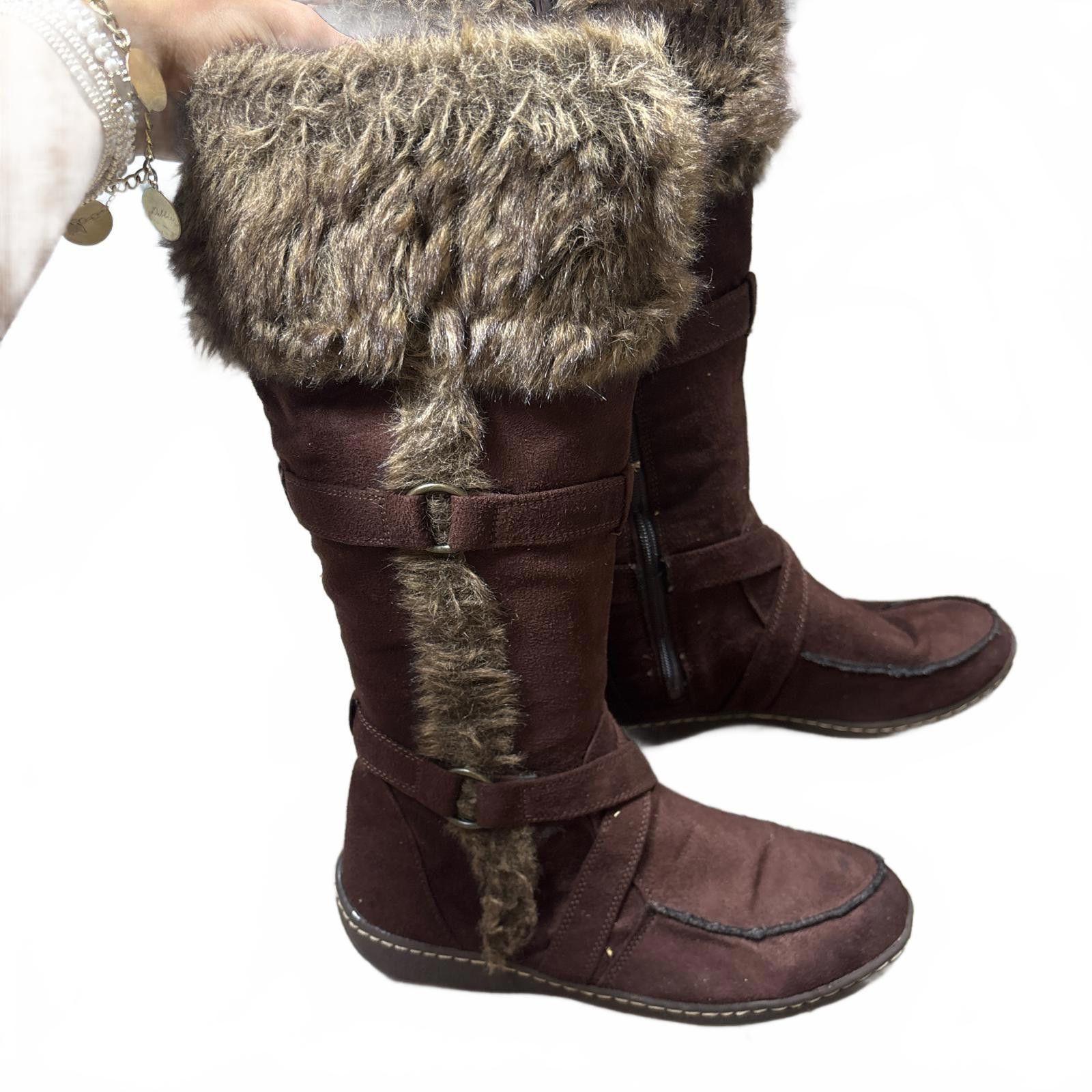 American Eagle Outfitters vintage fur brown fall boots Size ONE SIZE - 3 Thumbnail