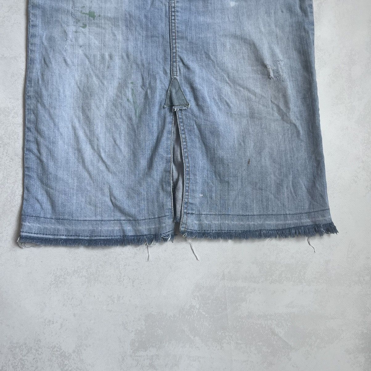 Dolce & Gabbana Vintage Denim Dolce and Gabana midi Skirt Dg Size 30" / US 8 / IT 44 - 2 Thumbnail
