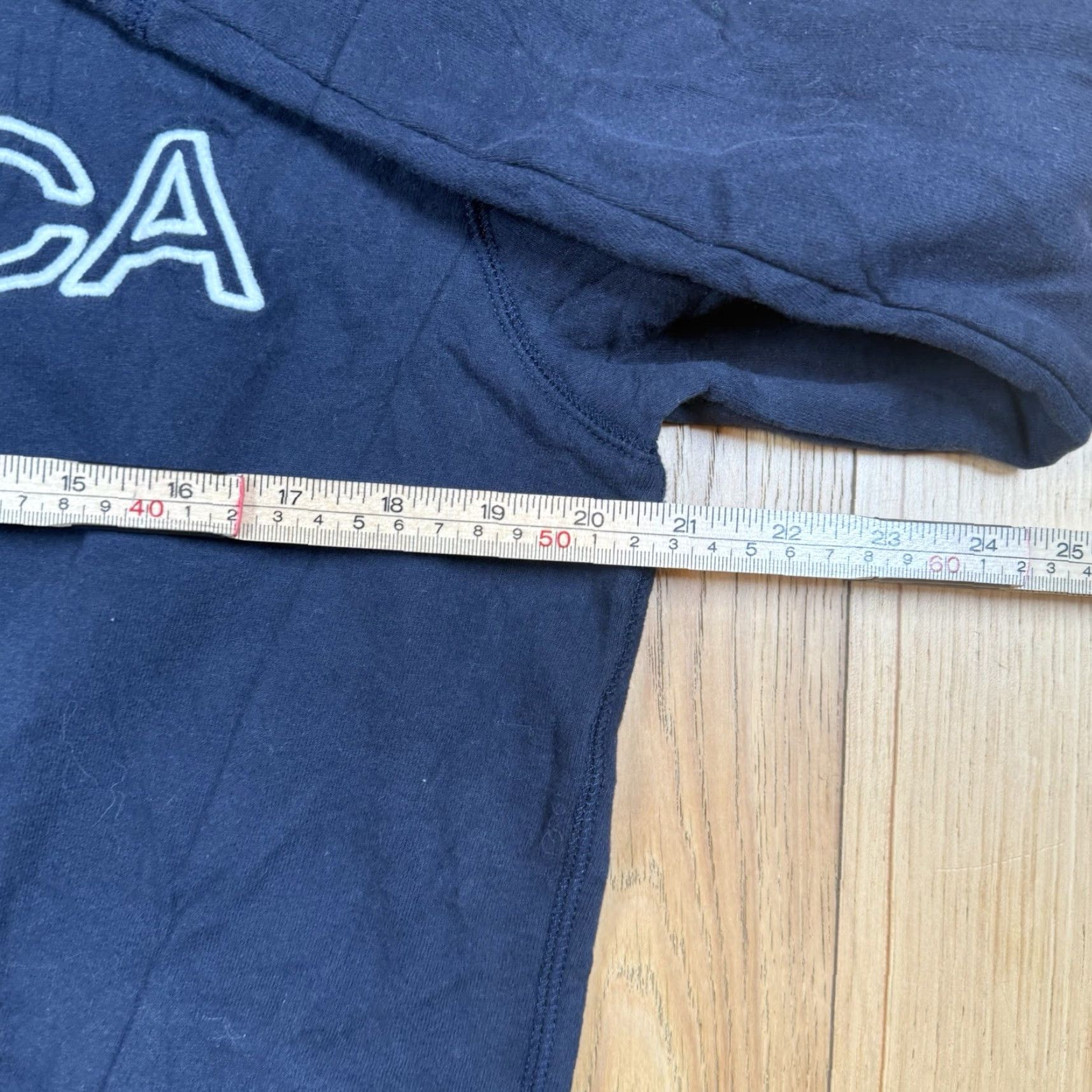 Nautica VINTAGE Nautica Sweatshirt Crewneck Mens Medium Blue Embroidered Sweatshirt? Size US M / EU 48-50 / 2 - 7 Thumbnail