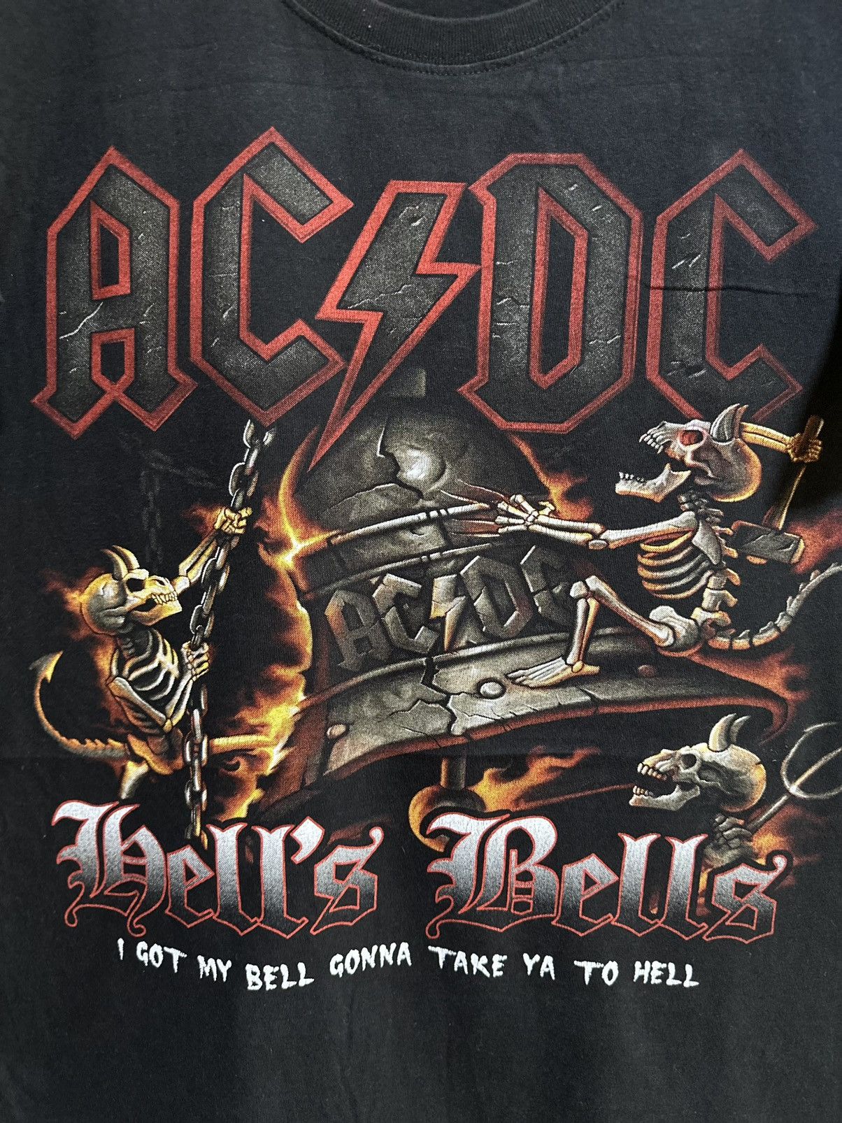Band Tees × Vintage Vintage AcDc Hell’s Bells Faded Tre Size US L / EU 52-54 / 3 - 2 Thumbnail