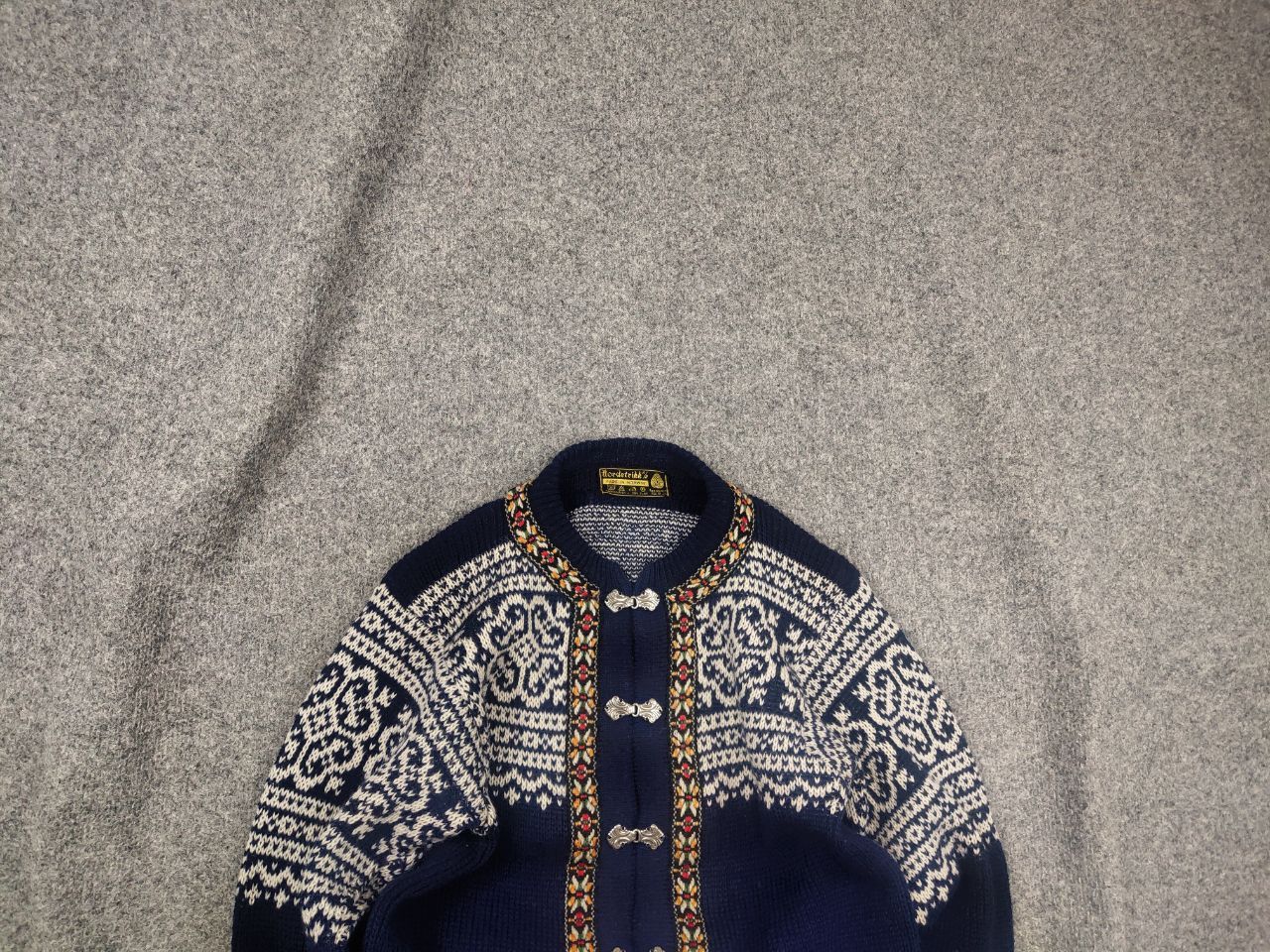 Dale Of Norway Vintage 90's Nordstrikk Wool Pattern Knit Cardigan sweater Size US M / EU 48-50 / 2 - 1 Thumbnail