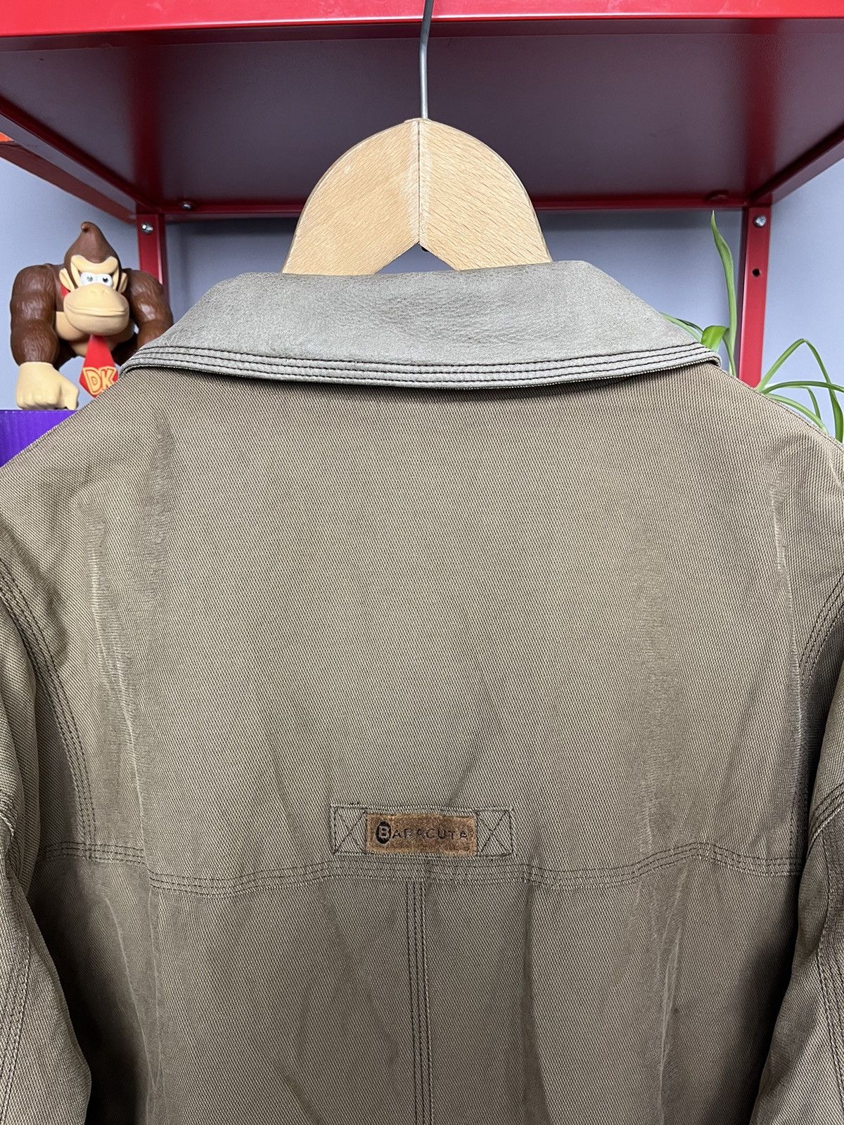 Baracuta × Vintage Vintage 00s Baracuta heavy insulated leather collar coat Size US L / EU 52-54 / 3 - 21 Thumbnail