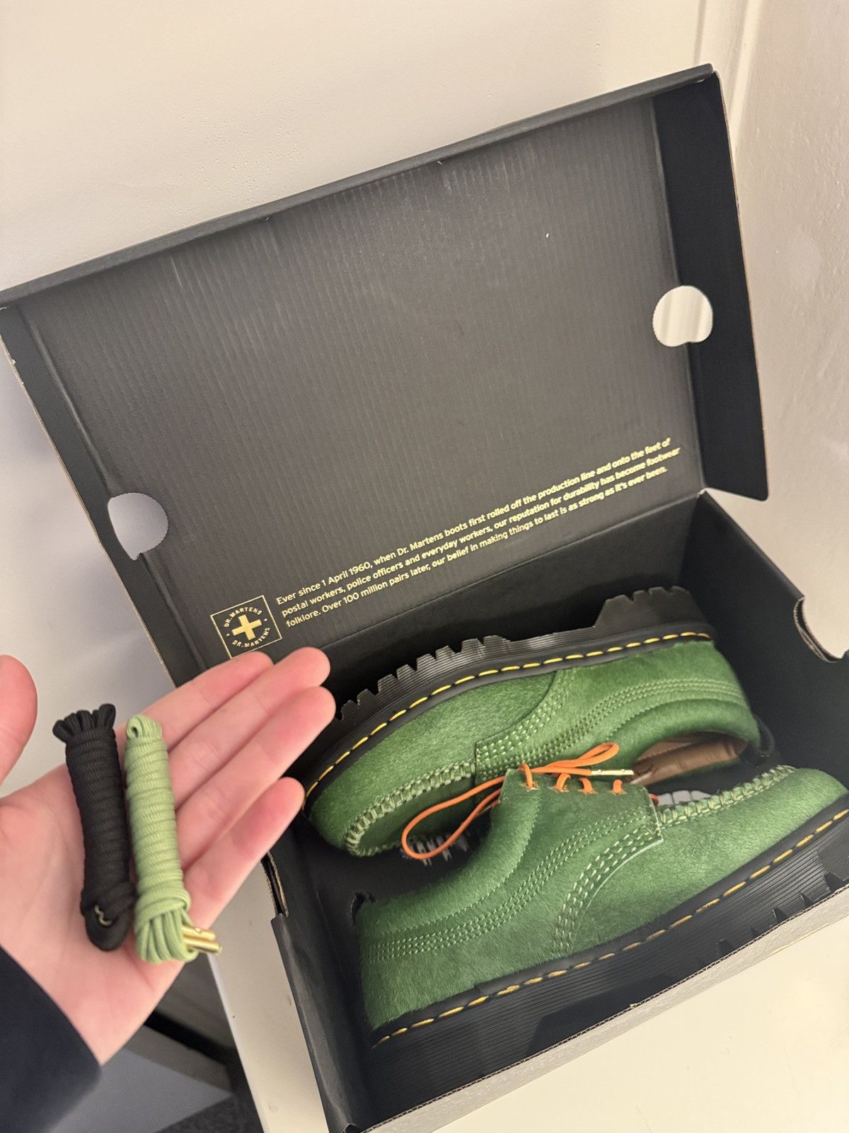 Awake NY Awake NY x Dr. Martens Lowell ‘Vibrant Green’ Size US 7 / EU 40 - 1 Thumbnail