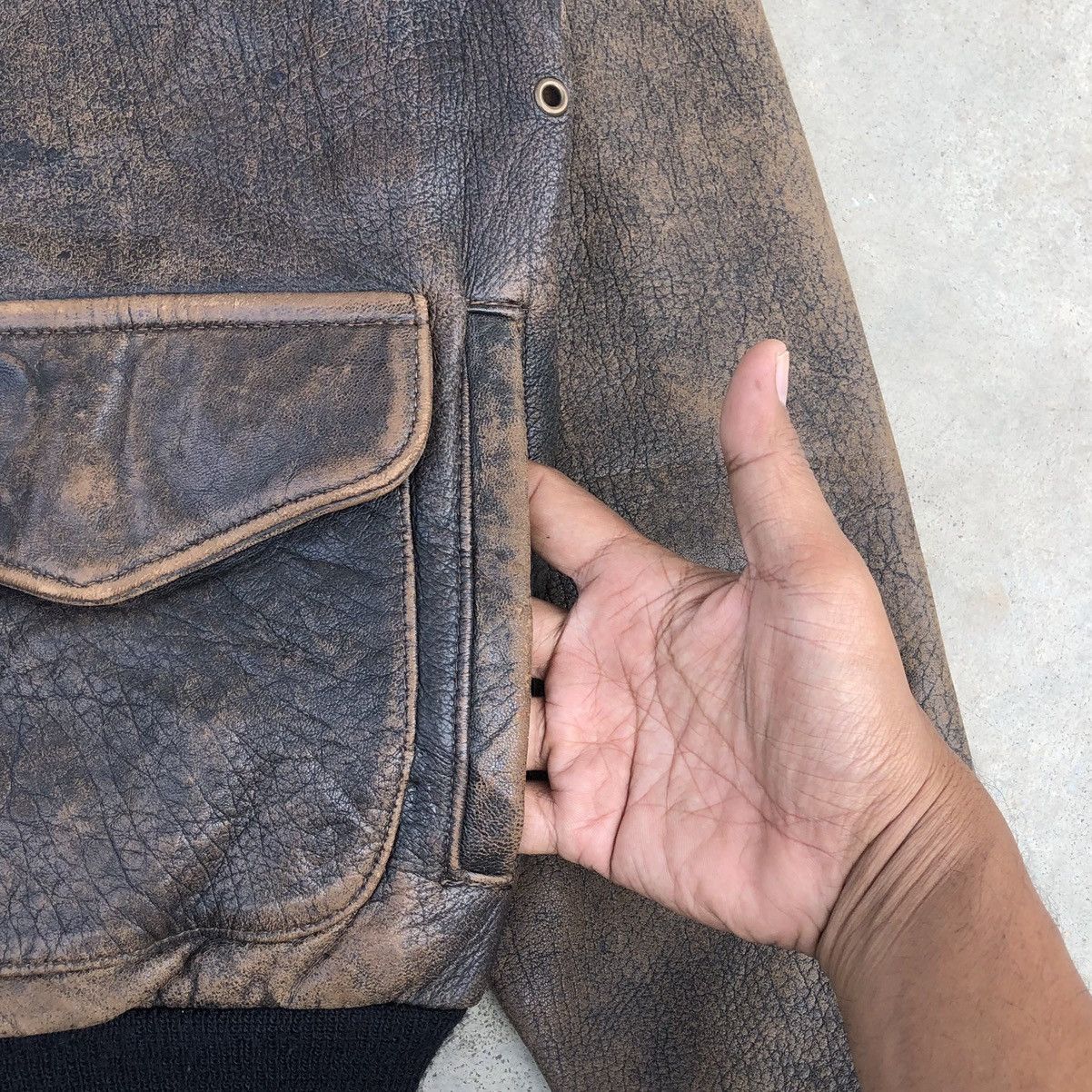 Avirex Vintage Avirex Limited A-2 Airforce Faded Leather Jacket Size US M / EU 48-50 / 2 - 7 Thumbnail