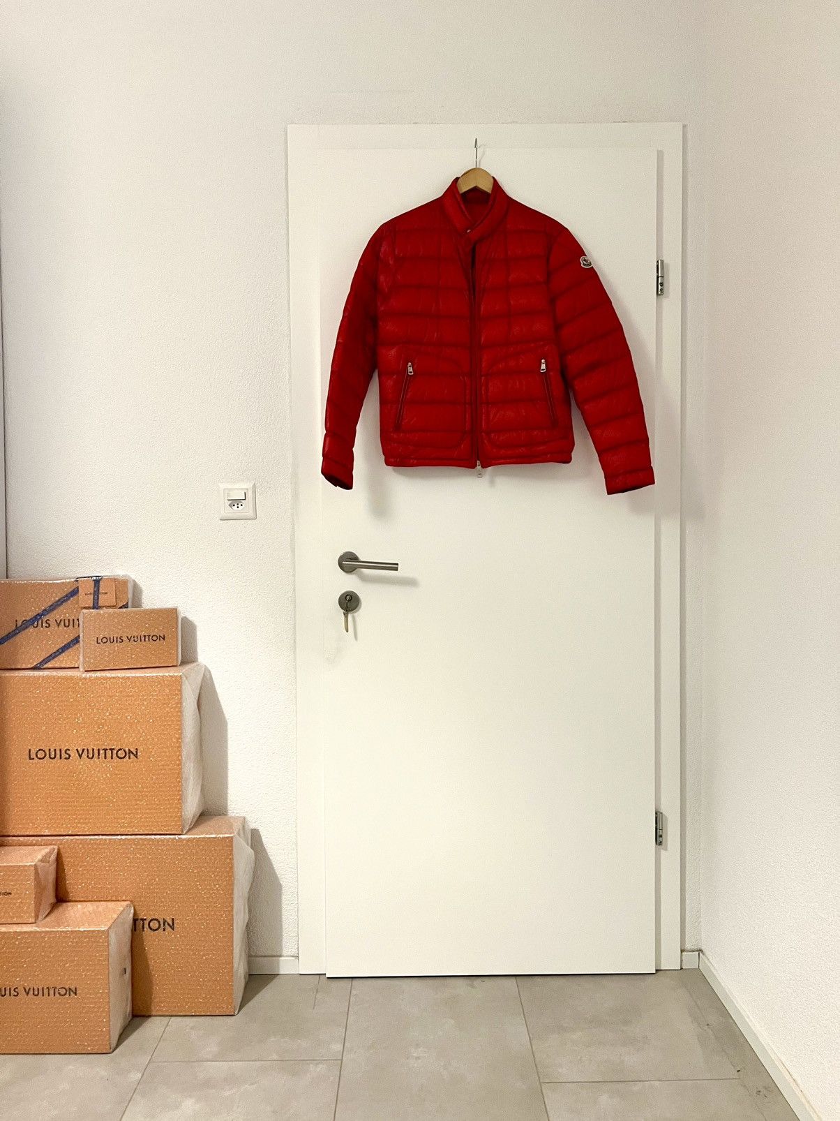 Moncler Brand new / Never worn Moncler Acorus in Parade Red Size US S / EU 44-46 / 1 - 14 Thumbnail
