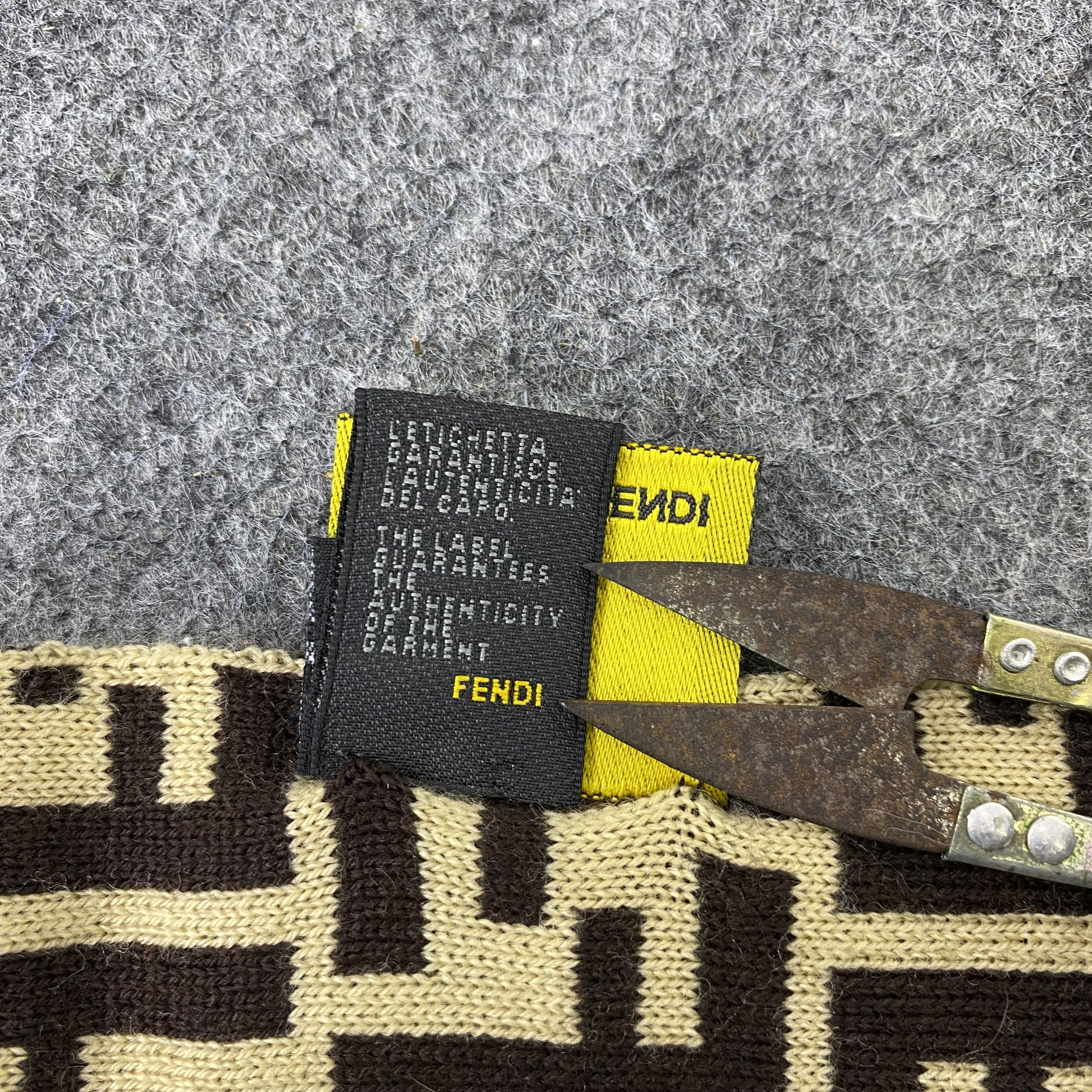 Fendi Fendi Monogram Scarf / Muffler / Neckwear-K088 Size ONE SIZE - 9 Thumbnail