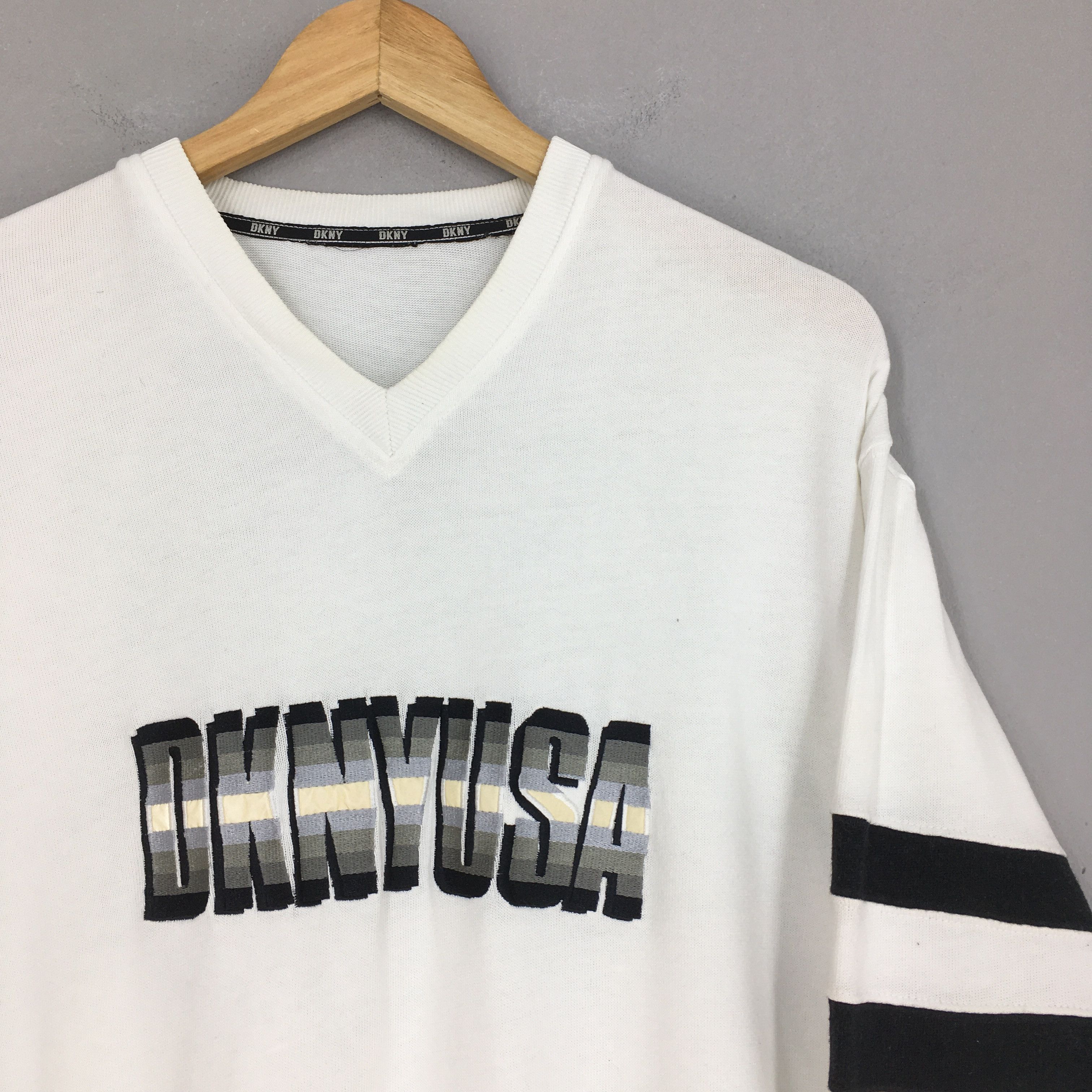 DKNY × Vintage Vintage 90's Dkny New York Usa White T shirt Large Size US L / EU 52-54 / 3 - 2 Thumbnail