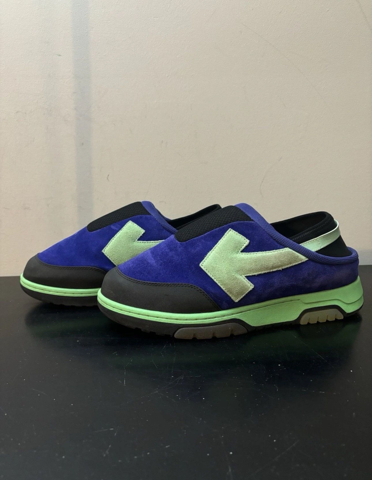 Off-White Off White Out of Office Arrow Mule Violet Green Size US 11 / EU 44 - 1 Thumbnail