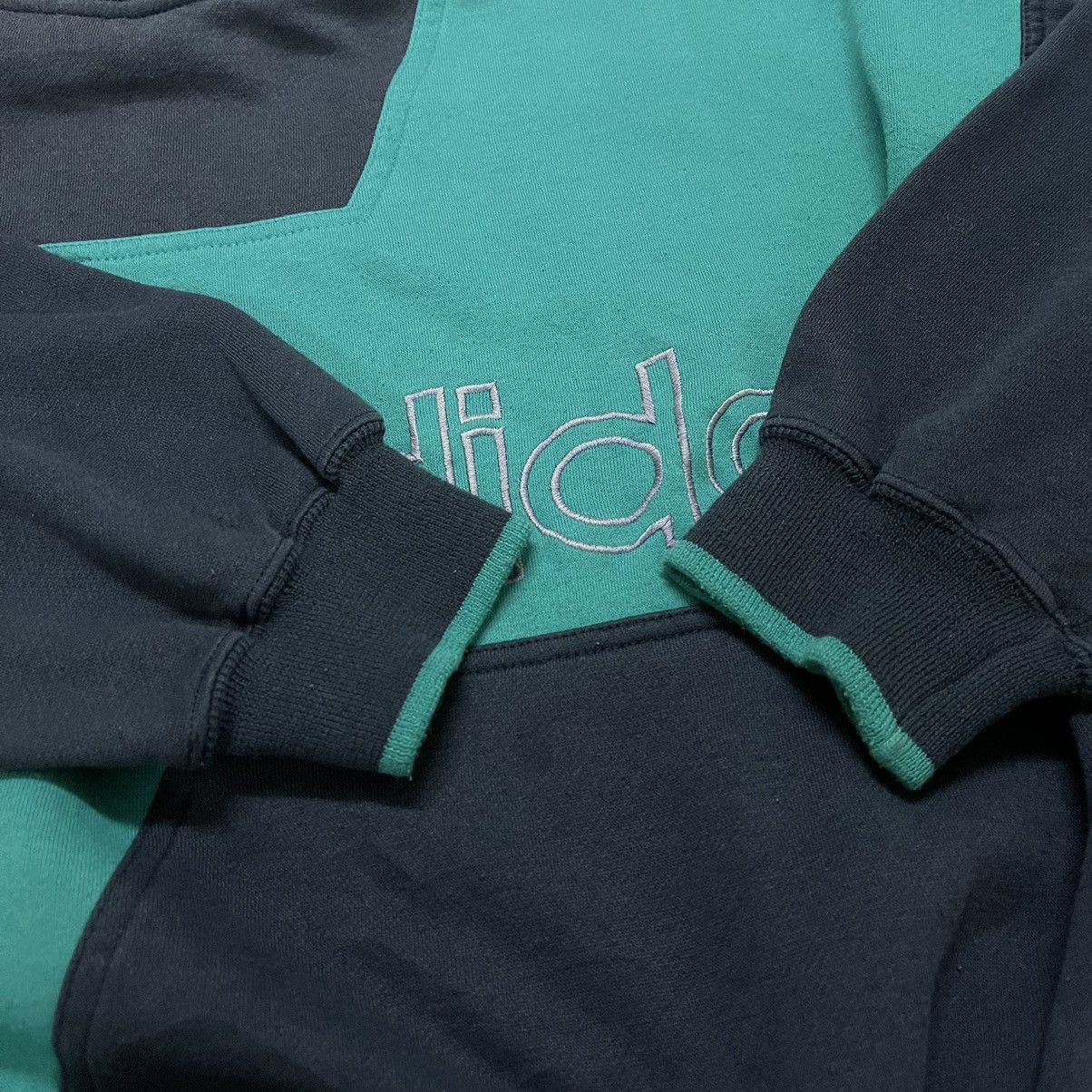 Adidas Vintage 90s Adidas Sweatshirt Pullover Size US M / EU 48-50 / 2 - 6 Thumbnail