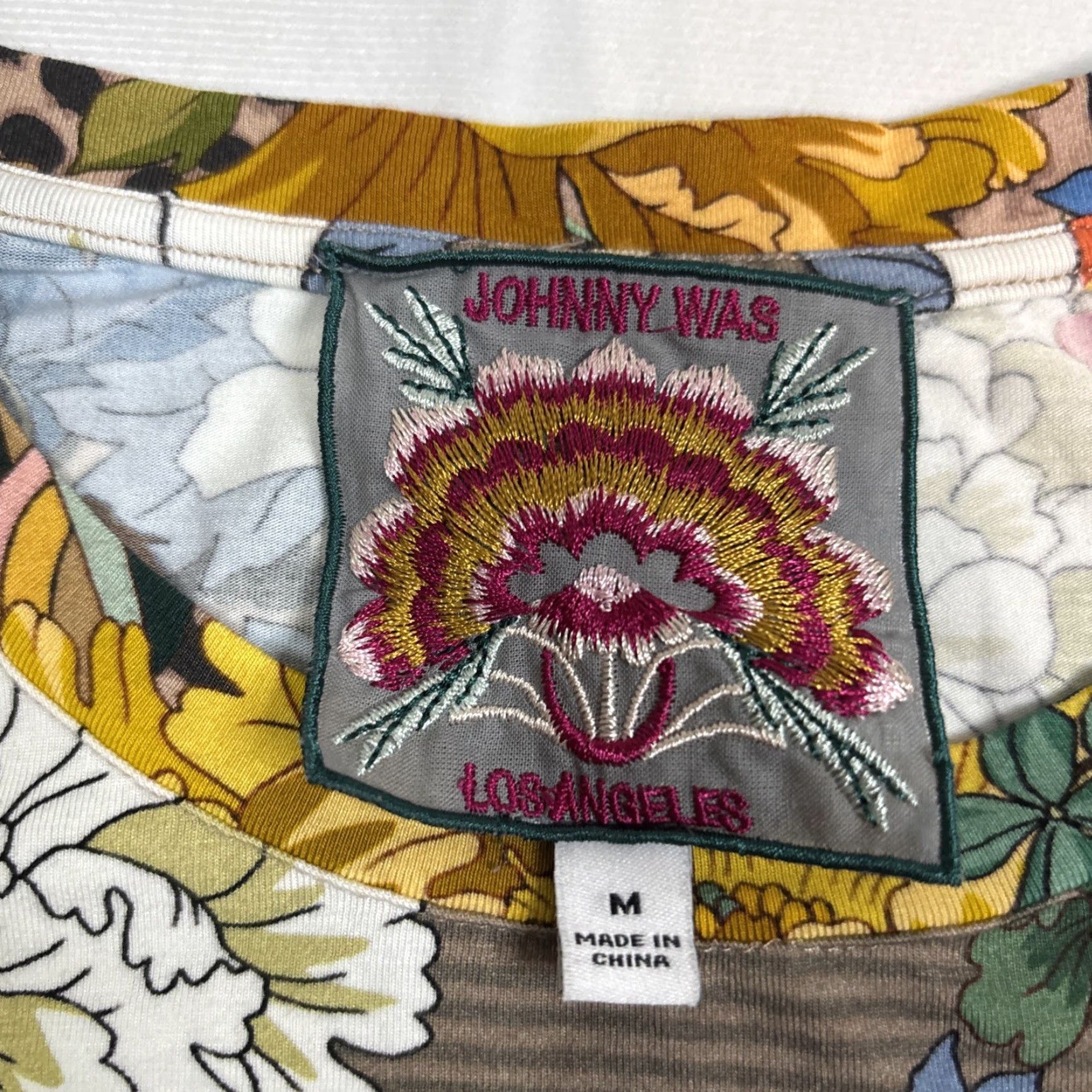 Johnny Was Johnny Was Taylor Leopard Favorite S/S Crew Neck Slim Tee Jersey T-Shirt Medium Women Multicolor Leopard Slim T-Shirt Womens Medium Size M / US 6-8 / IT 42-44 - 3 Thumbnail