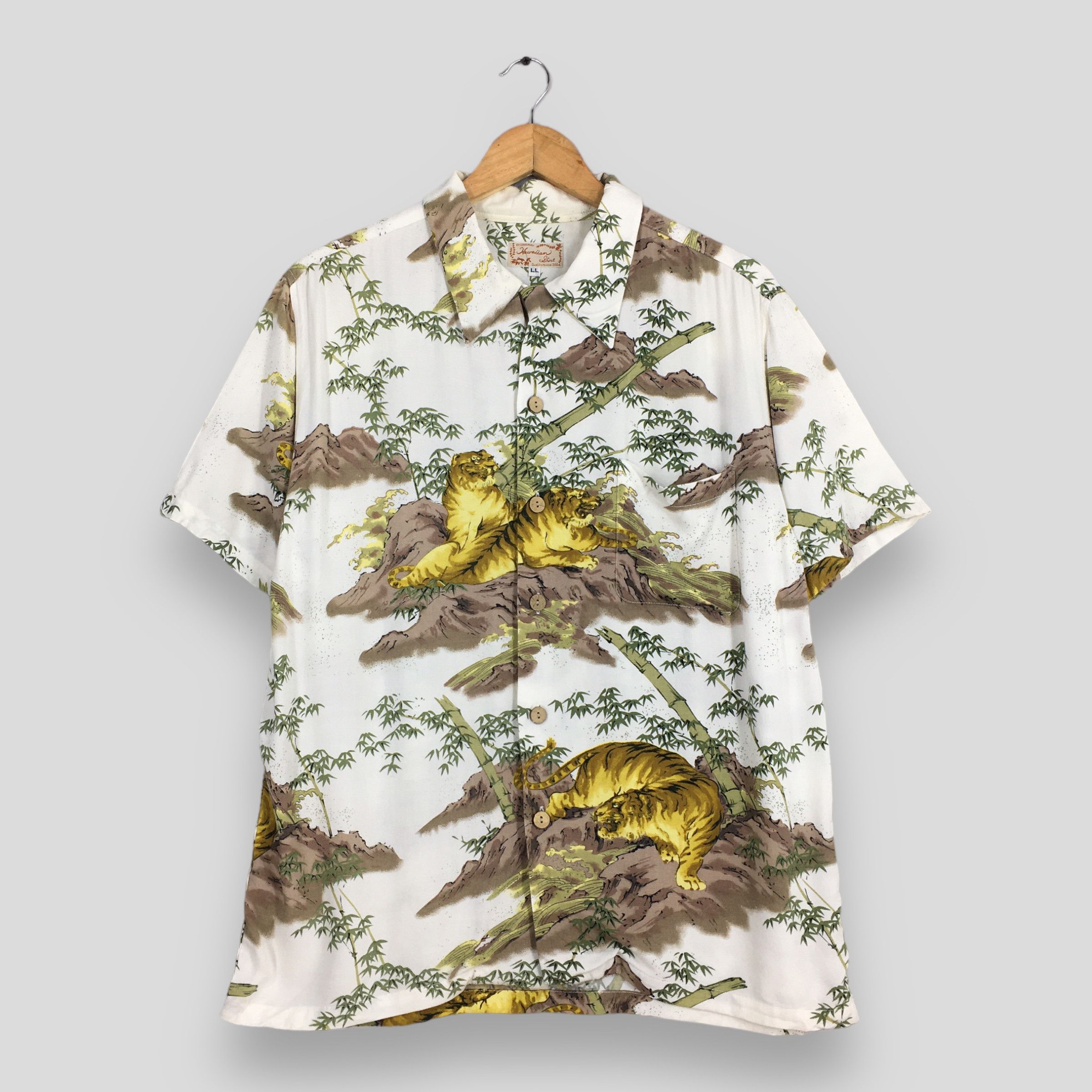 image of Vintage 90's Tiger Roar Bamboo Aloha Hawaii Rayon Shirt Large, Men's