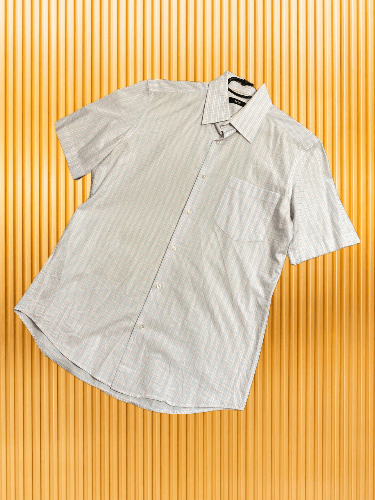 Hugo Boss × Vintage Hugo Boss Short Sleeve Shirt Logo Size US M / EU 48-50 / 2 - 1 Thumbnail