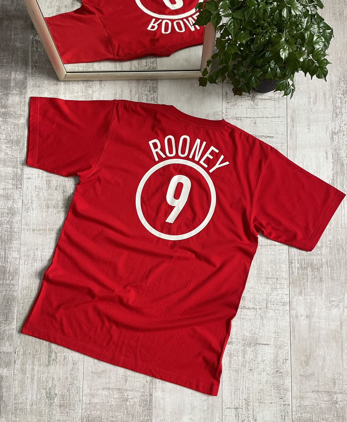 Nike × Vintage Nike Vintage Manchester United #9 Rooney Football T Shirt Size US L / EU 52-54 / 3 - 1 Thumbnail