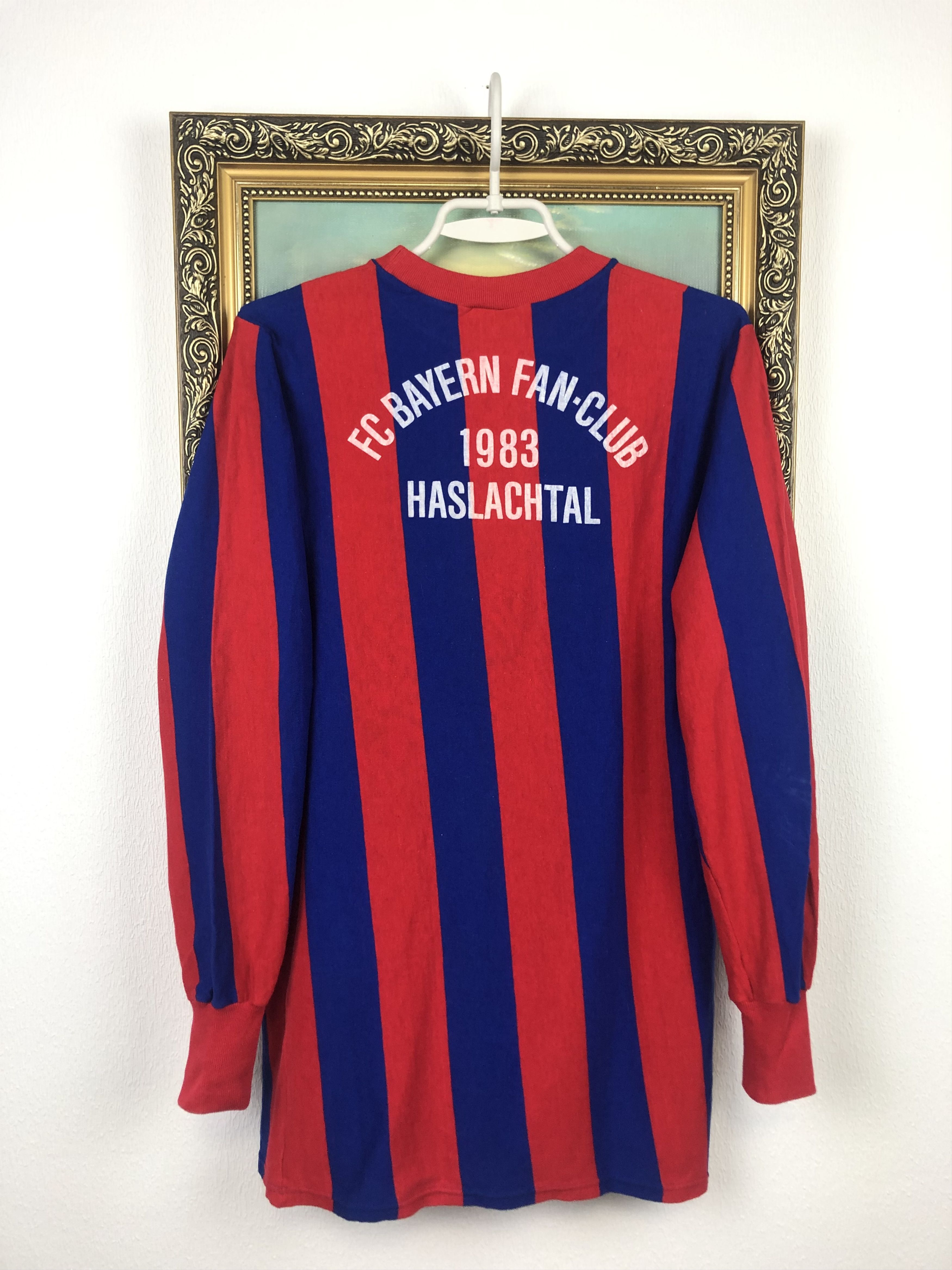 Vintage Vintage 80's Bayern Munich Football Shirt West Germany Tee Size US L / EU 52-54 / 3 - 10 Thumbnail