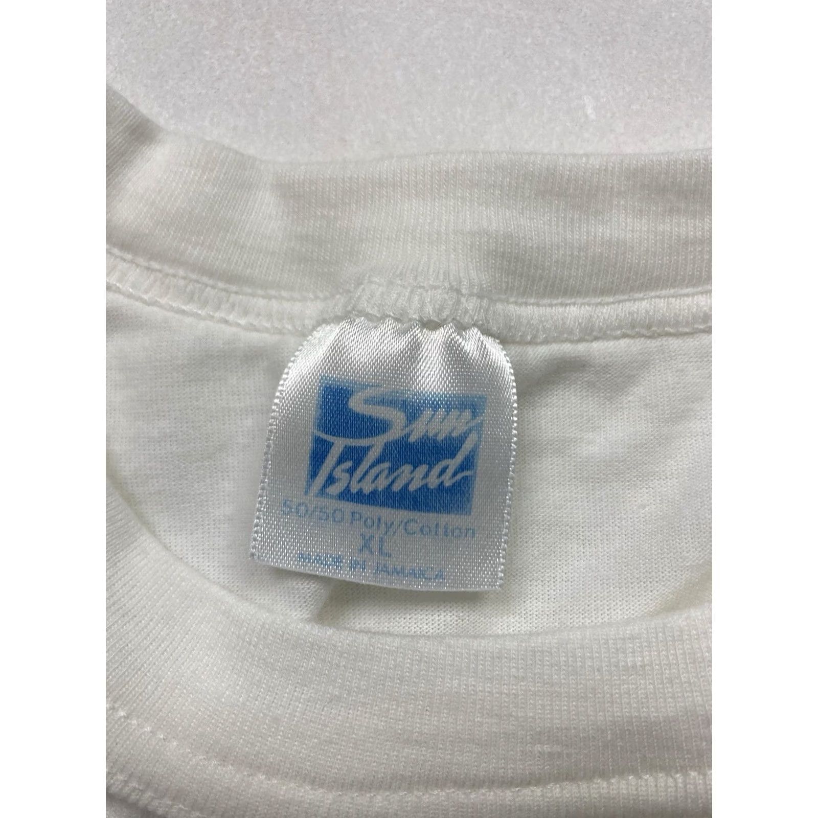 Vintage VINTAGE Jamaica Fish Graphic Sun Island T-Shirt Men Medium White 90s Single Stitch Shirt Mens Size US M / EU 48-50 / 2 - 5 Thumbnail