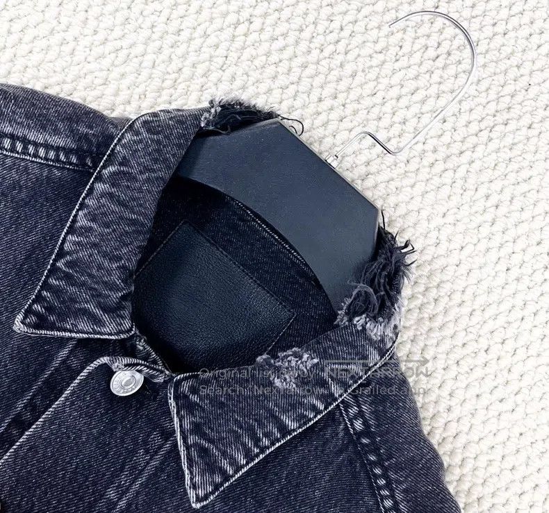 Balenciaga Balenciaga Black Washed Distressed Collar Ripped Back Embr Size US M / EU 48-50 / 2 - 3 Thumbnail