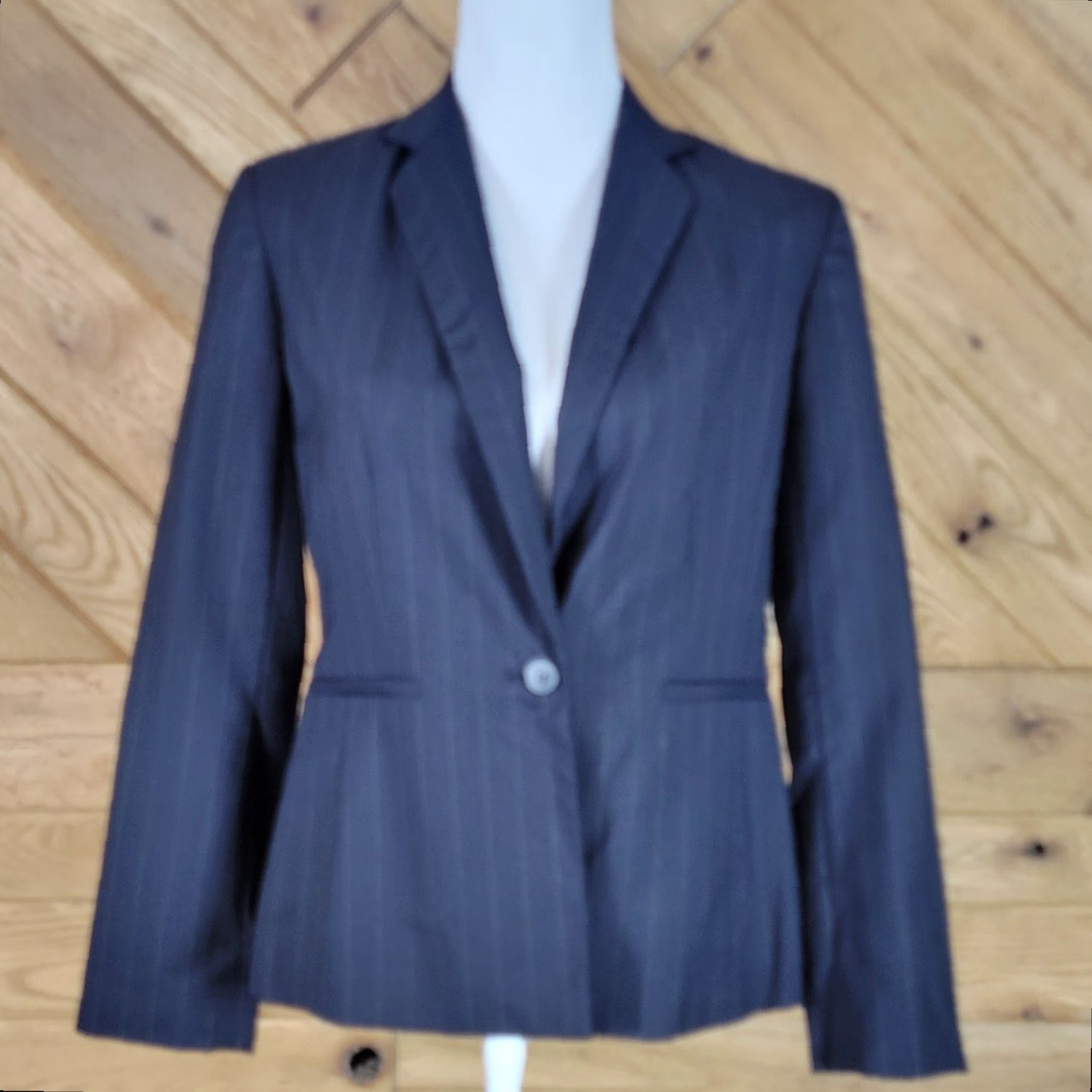 Brooks Brothers Brooks Brothers Womens Blazer Jacket One-Button Striped Black Size 8 Wool Casual Formal Suiting Jacket Womens Blazer Mens? Size M / US 6-8 / IT 42-44 - 2 Thumbnail
