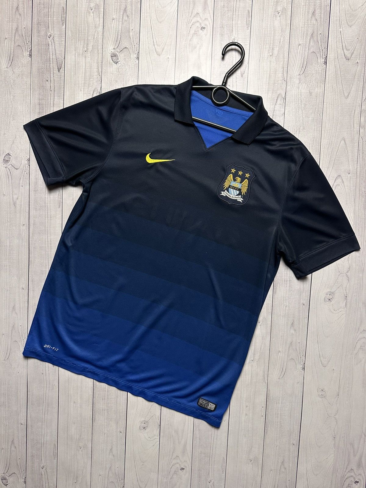 Nike × Vintage Vintage Nike Manchester City soccer jersey rare away Size US L / EU 52-54 / 3 - 1 Thumbnail