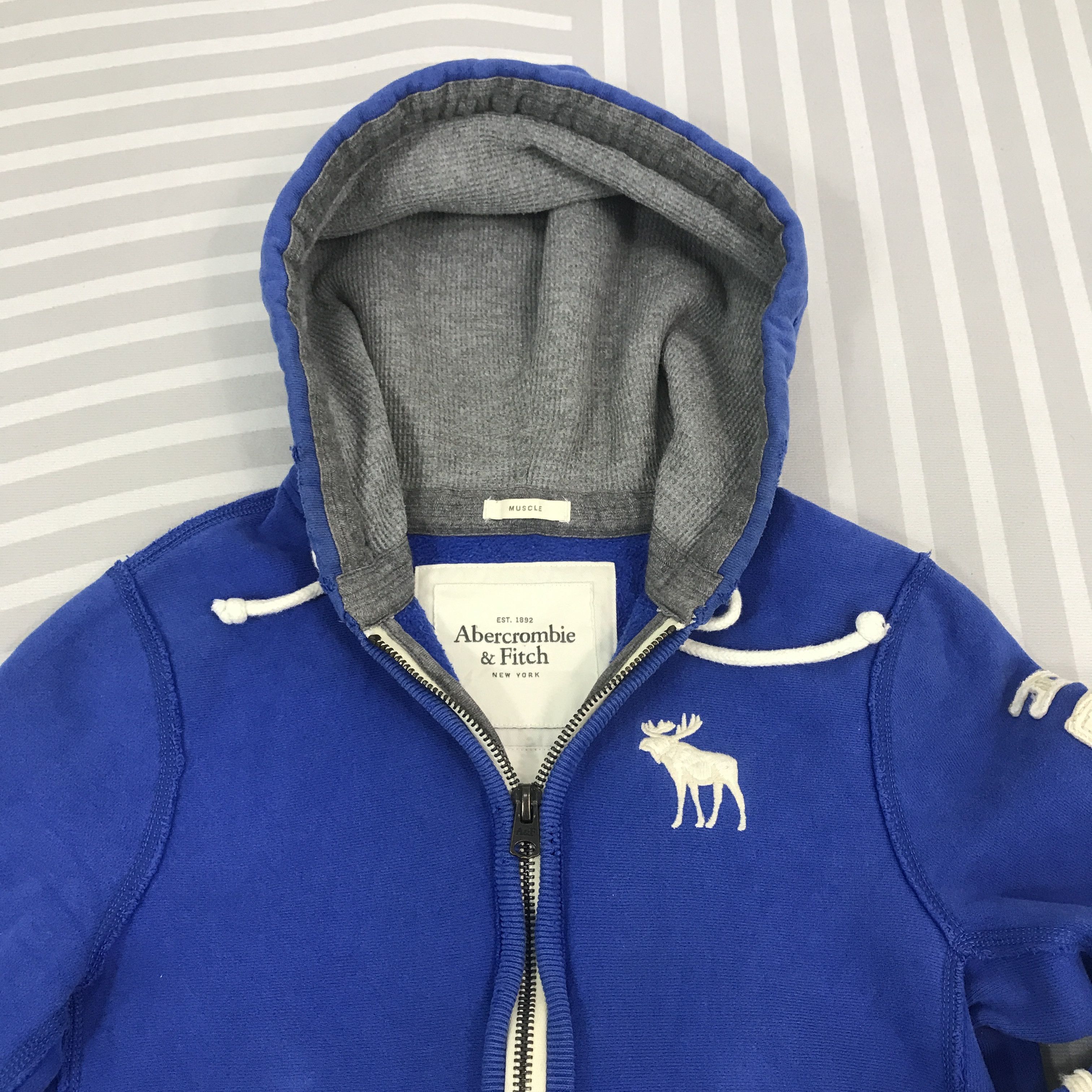 Abercrombie & Fitch × Vintage Vintage Abercrombie & Fitch Distressed blue hoodie Jacket Size US S / EU 44-46 / 1 - 8 Thumbnail