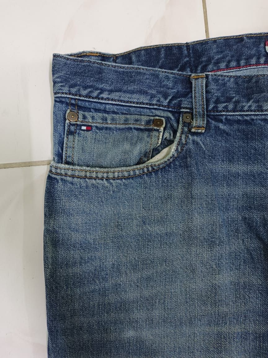 Tommy Hilfiger × Vintage Distressed Tommy Hilfiger Classic Jeans Straight Denim Pants Size US 39 - 6 Thumbnail