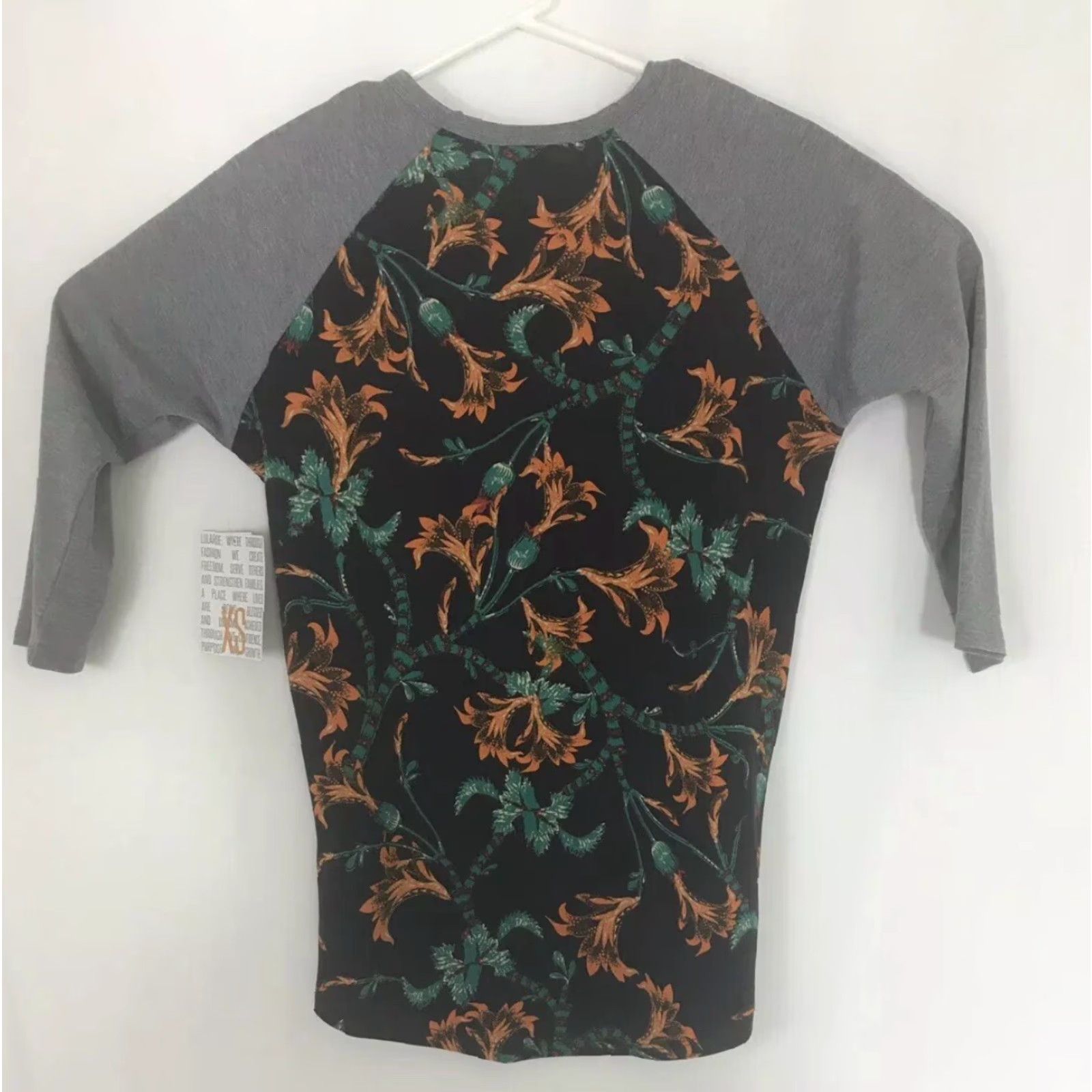 Vintage VINTAGE LuLaRoe Randy XS T-Shirt Women Floral Gray Black Green Orange Flowers 3/4 Sleeve Crew Neck NWT Regular Womens Size XS / US 0-2 / IT 36-38 - 3 Thumbnail