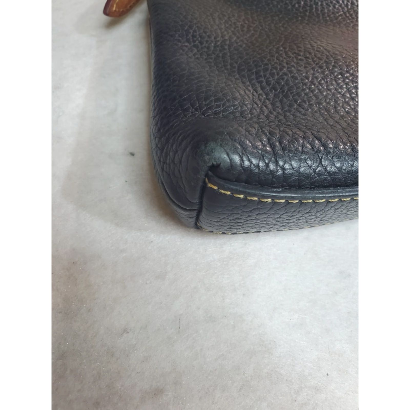 Dooney & Bourke VINTAGE Dooney & Bourke Pebbled Leather Letter Carrier Shoulder Handbag- Black Size ONE SIZE - 7 Thumbnail