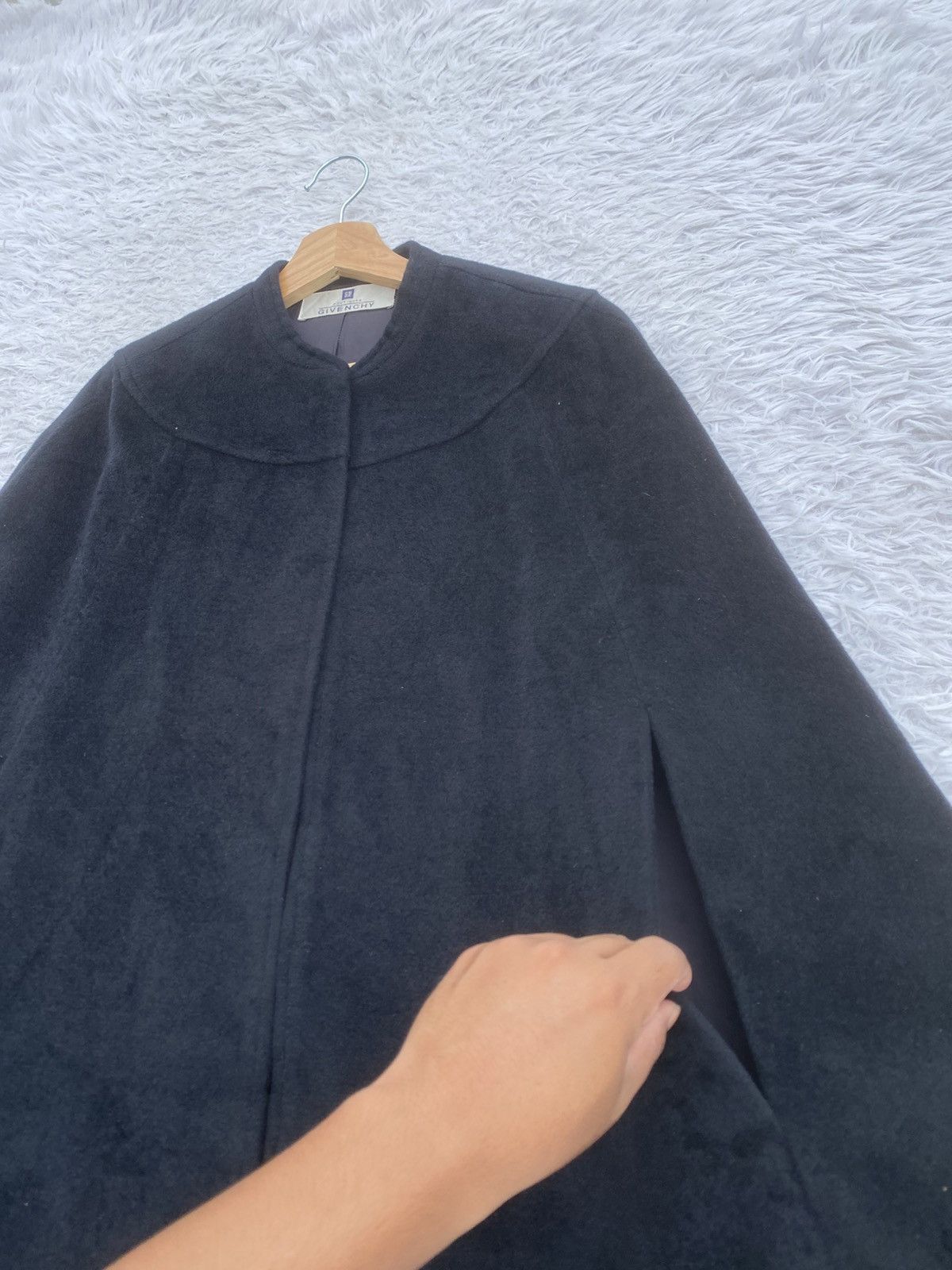Givenchy Rare Vintage Luxury GIVENCHY Cape Coat Size M / US 6-8 / IT 42-44 - 6 Thumbnail