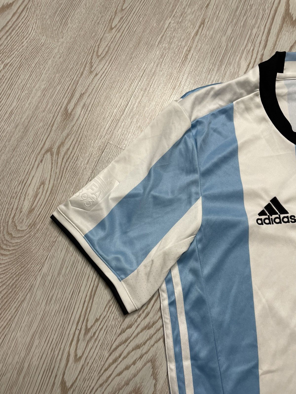 Adidas Adidas Argentina 2016 Soccer training jersey size S Size US S / EU 44-46 / 1 - 2 Thumbnail