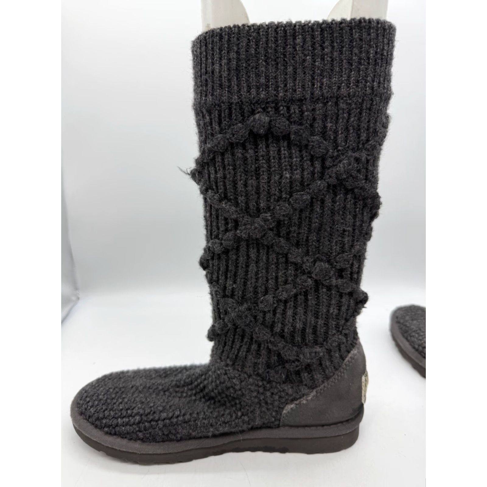 Ugg Ugg Womens Classic Cardi Gray Knit Bootie Size 6 Sheepskin Lined Size US 6 / IT 36 - 7 Thumbnail