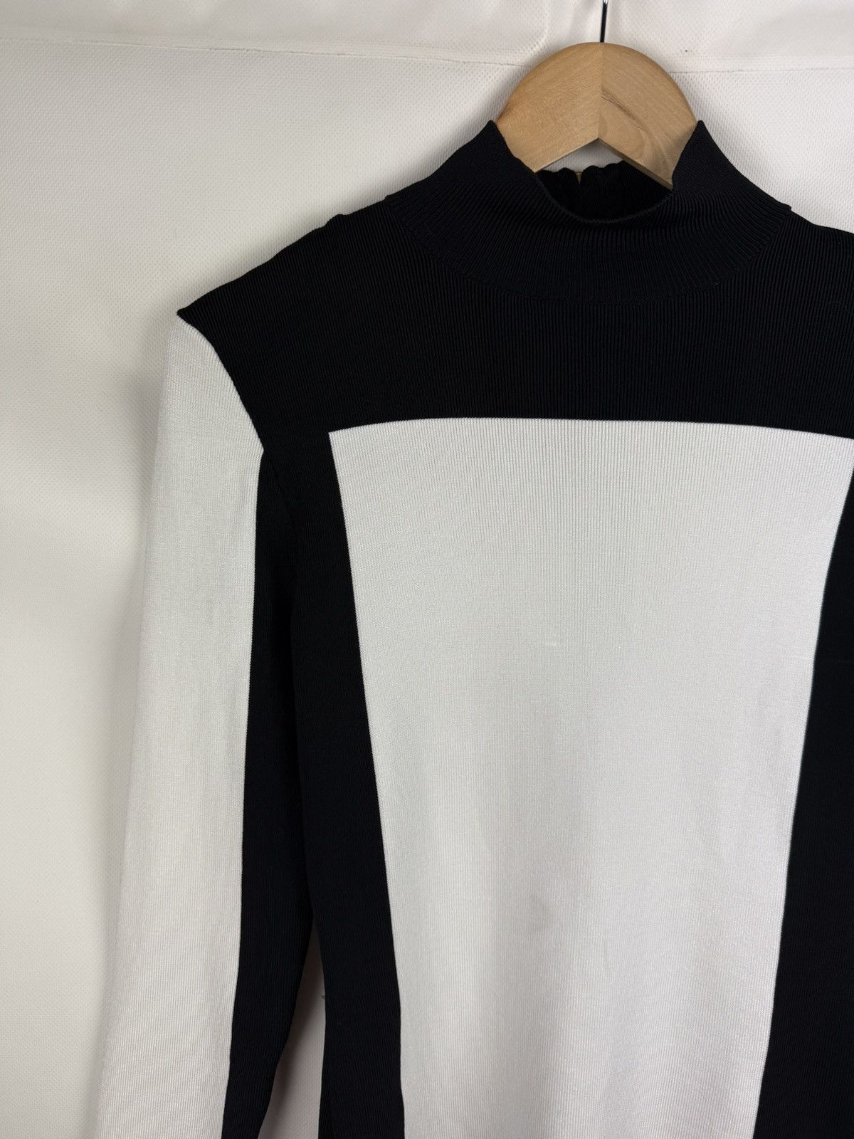 Balmain Balmain H&M Ladies Sweater Pullover Size US 8 / EU 38 Size M / US 6-8 / IT 42-44 - 4 Thumbnail