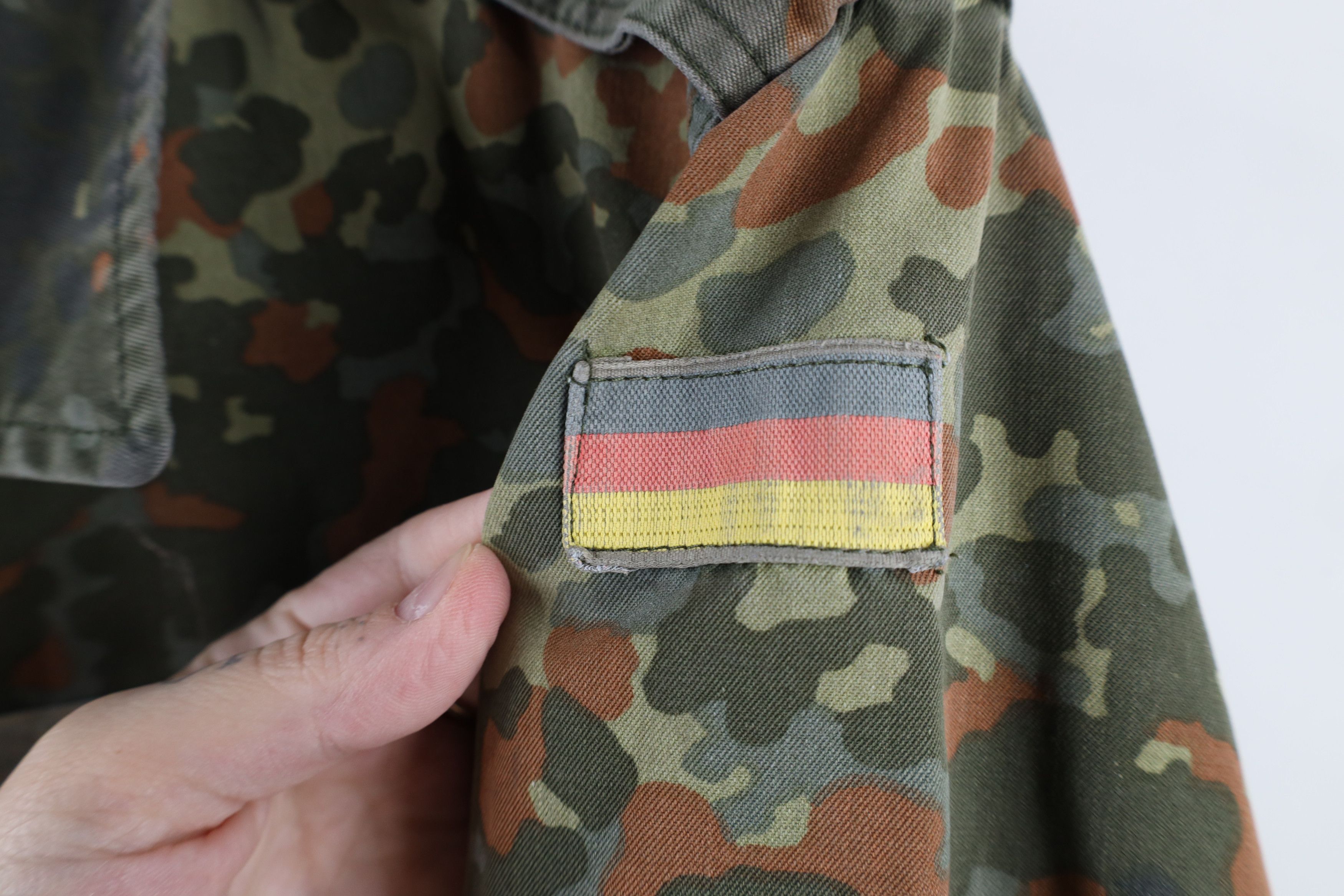 Vintage Vintage 90s German Military Camouflage Combat Field Jacket Size US L / EU 52-54 / 3 - 4 Thumbnail