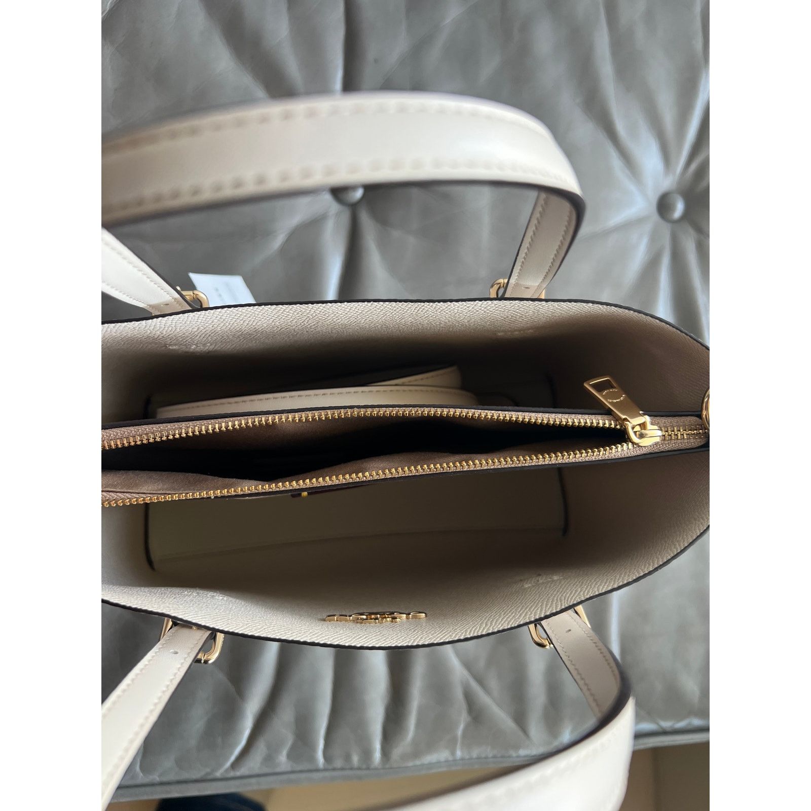 Coach Coach CV965 Mollie Tote Bag 25 In Signature Canvas IN Chalk Size ONE SIZE - 9 Thumbnail