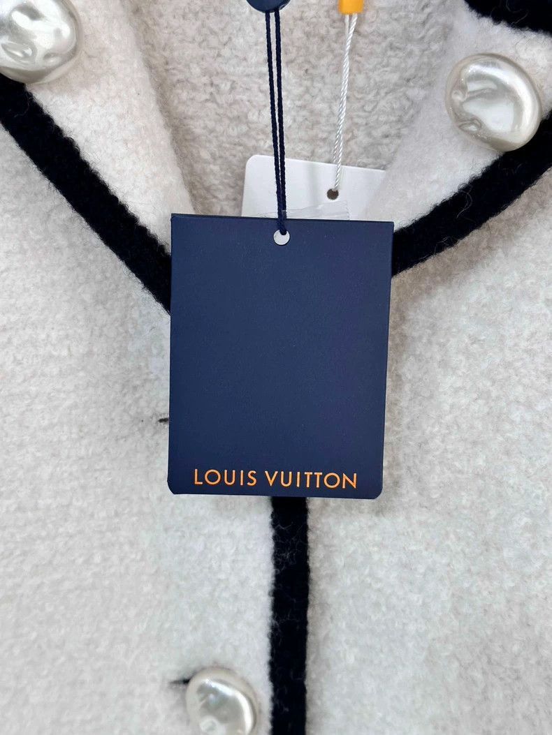 Louis Vuitton Louis Vuitton Shearling Jacket with Black Trim -2505 Size S / US 4 / IT 40 - 6 Thumbnail