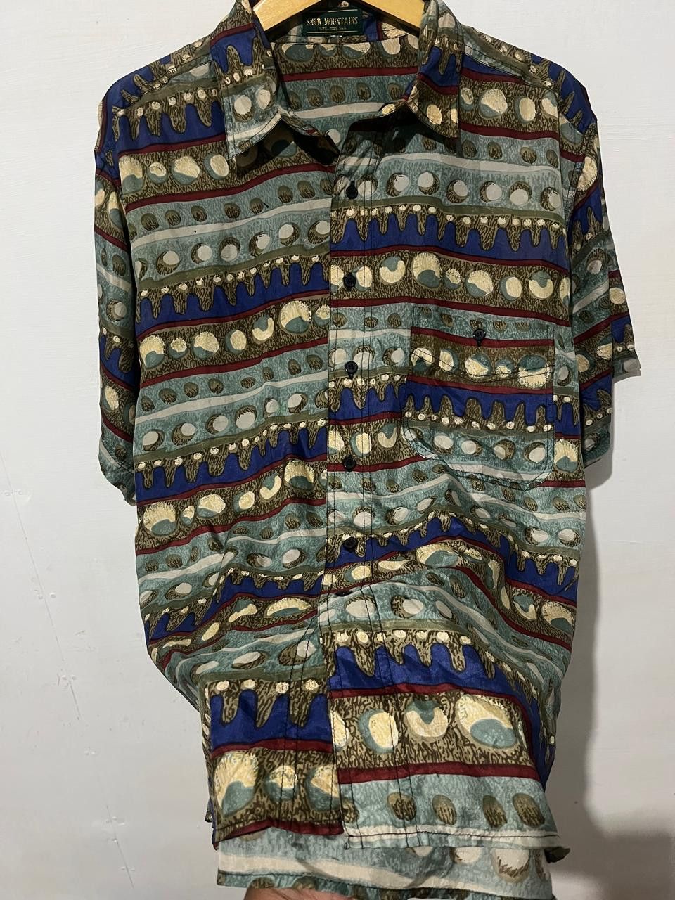Japanese Brand T Shirt Mountain Pure Silk Vintage Size US XL / EU 56 / 4 - 7 Thumbnail