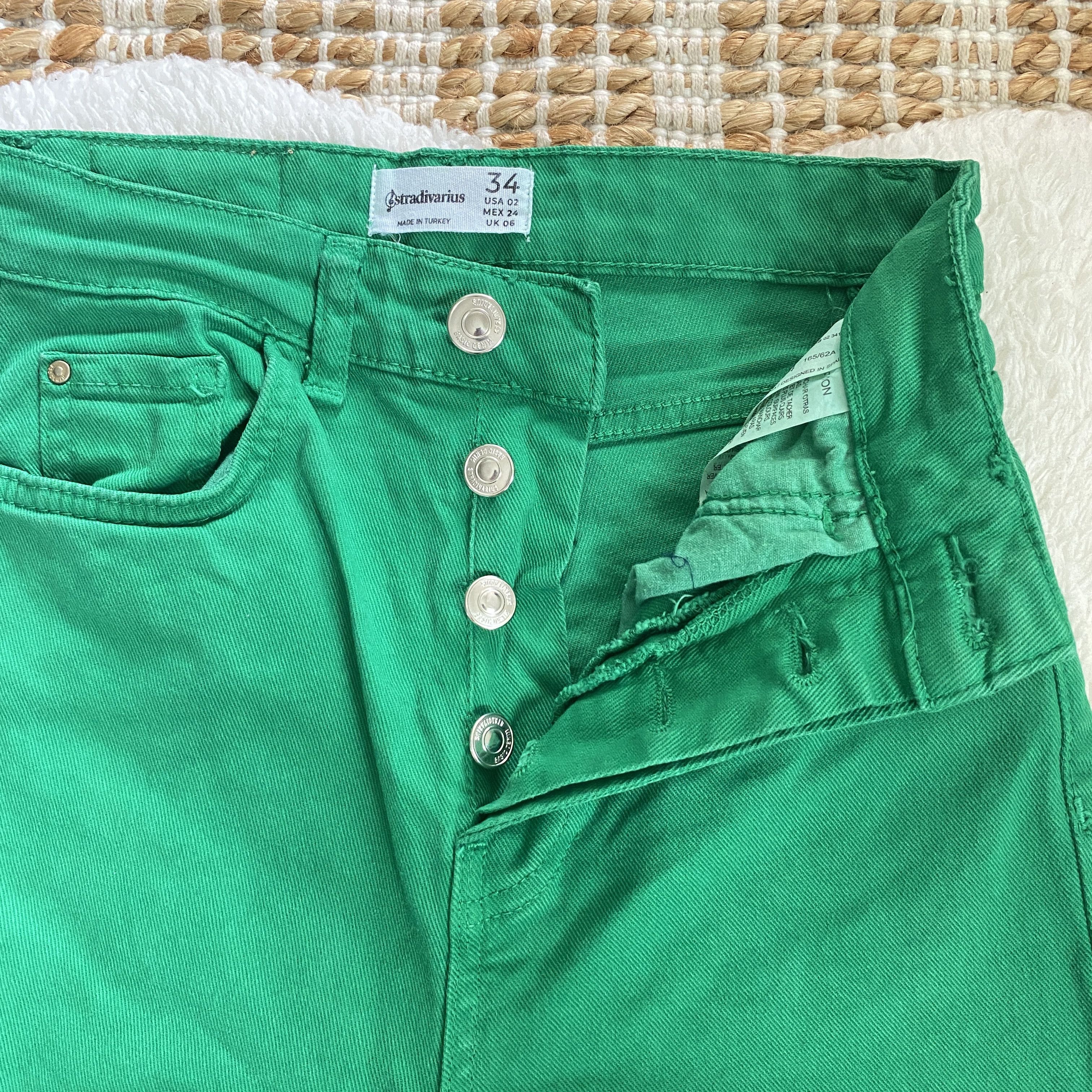 Stradivarius Stradivarius Slim Flare Jeans with Split Hem – Bright Green Size 26" / US 2 / IT 38 - 9 Thumbnail
