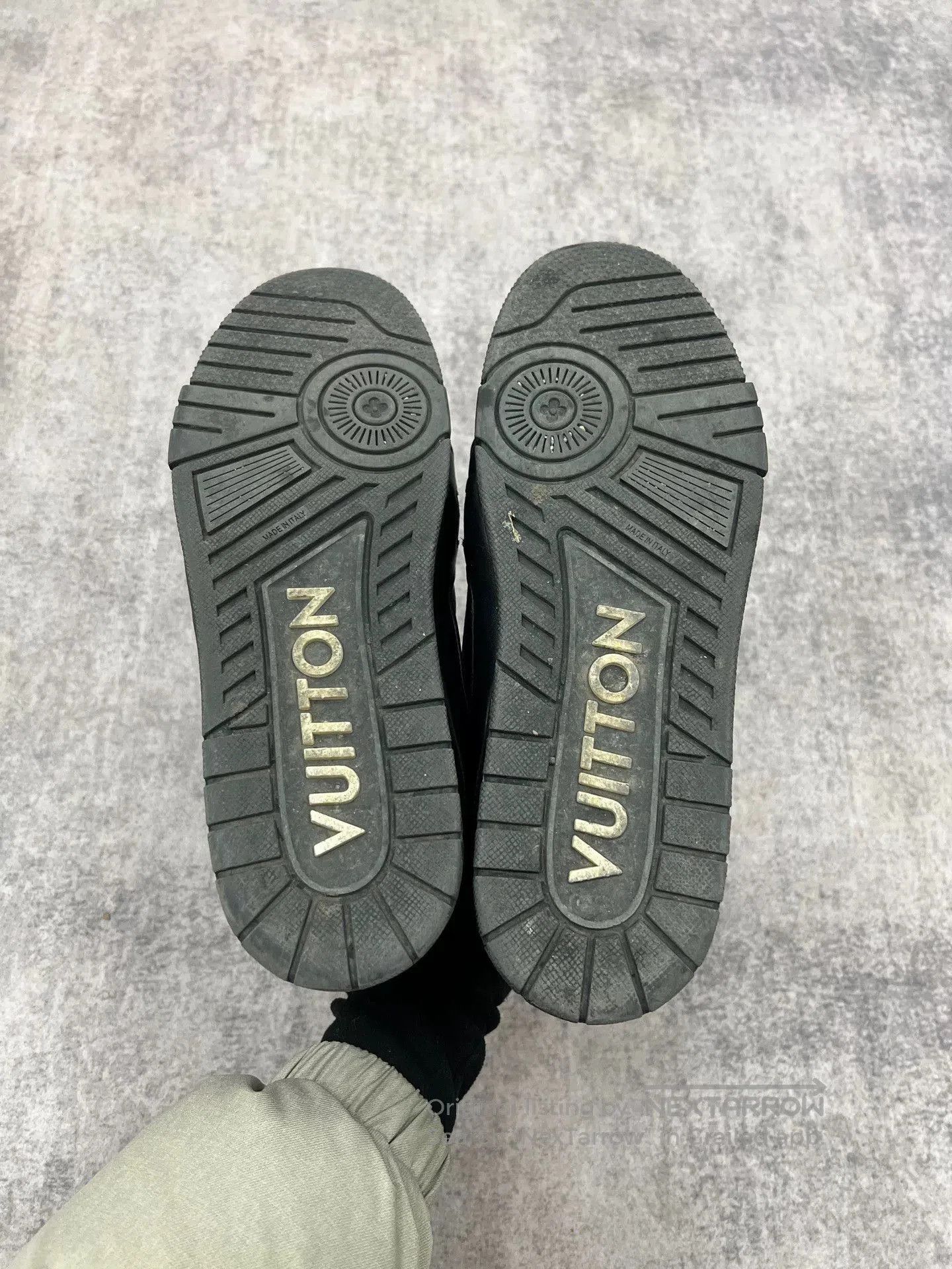 Louis Vuitton lv embossed black trainer size 10. Size US 10 / EU 43 - 9 Thumbnail