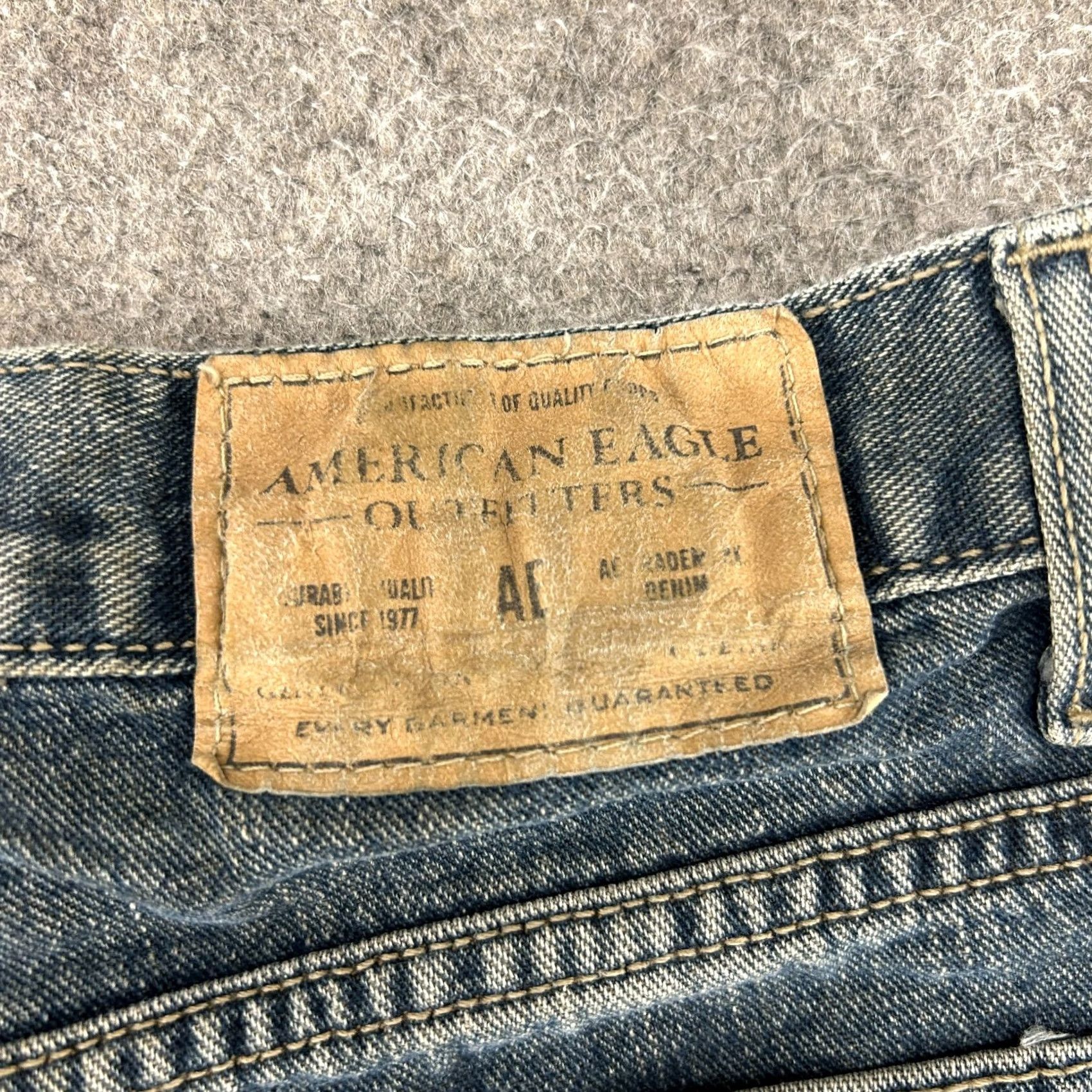 American Eagle Outfitters VINTAGE American Eagle Outfitters Jeans Womens 4 Flare Bootcut Denim Cotton 5-Pocket Zipper Button Logo 90s Retro Size 27" / US 4 / IT 40 - 3 Thumbnail