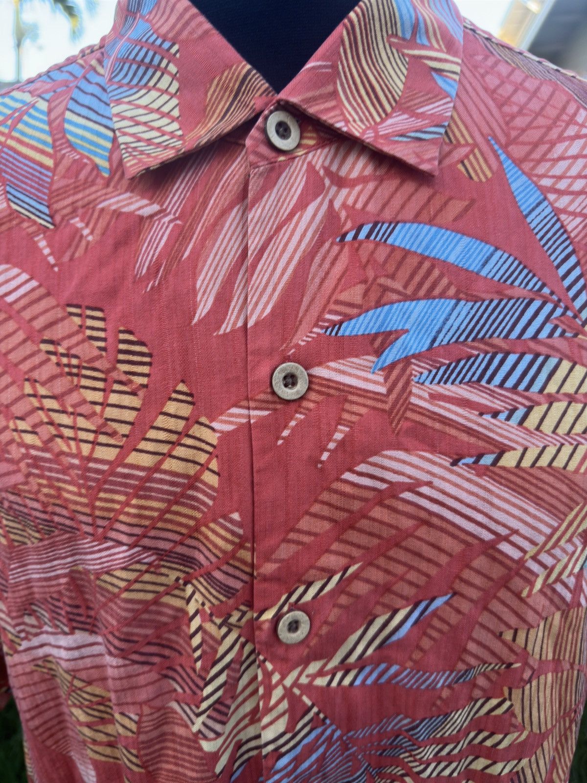 Tommy Bahama PreOwned Tommy Bahama Red Silk Hawaiian Shirt Men's XL Size US XL / EU 56 / 4 - 3 Thumbnail