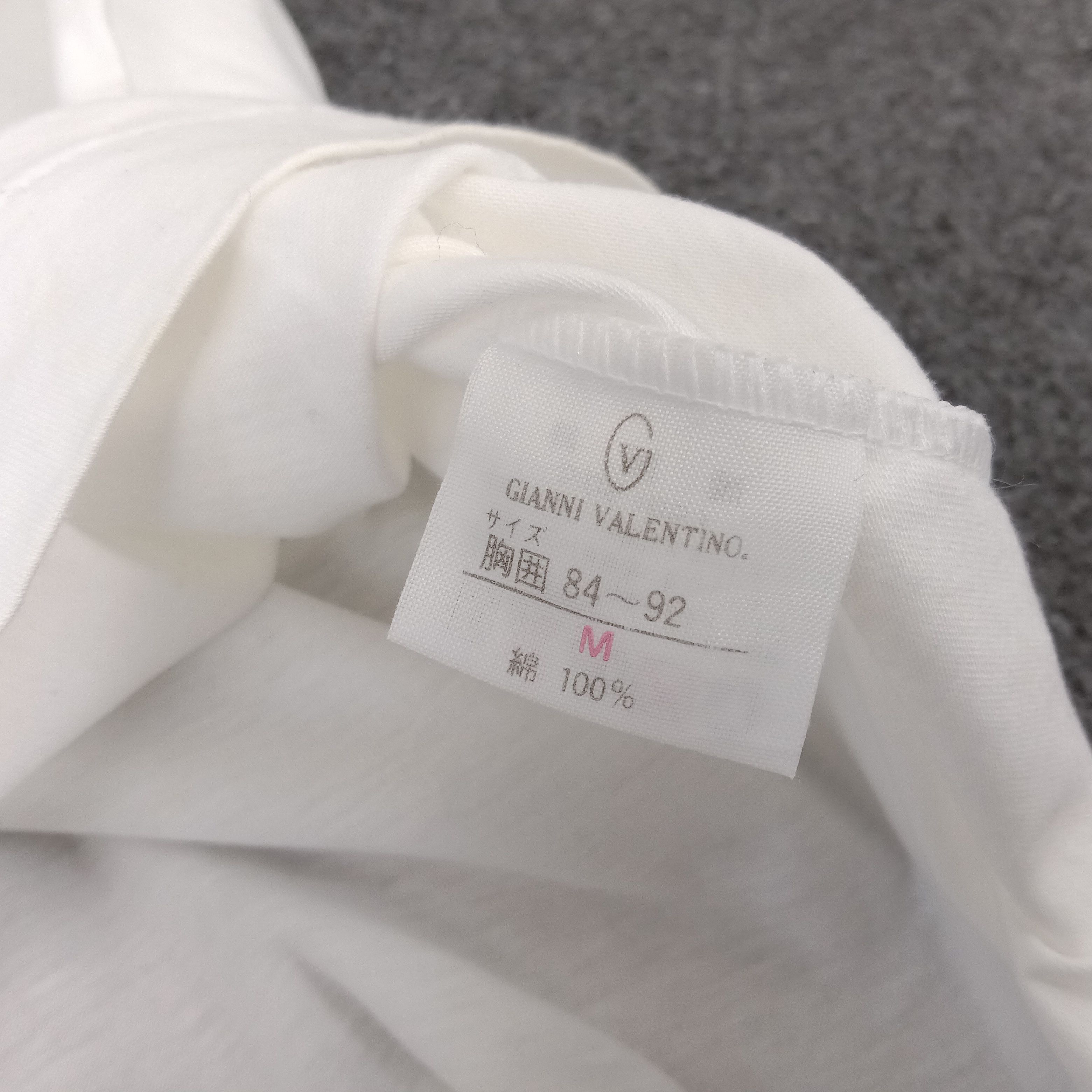 Gianni Valentino × Valentino × Vintage Gianni Valentino Italian Brand Tshirt Size US S / EU 44-46 / 1 - 8 Thumbnail