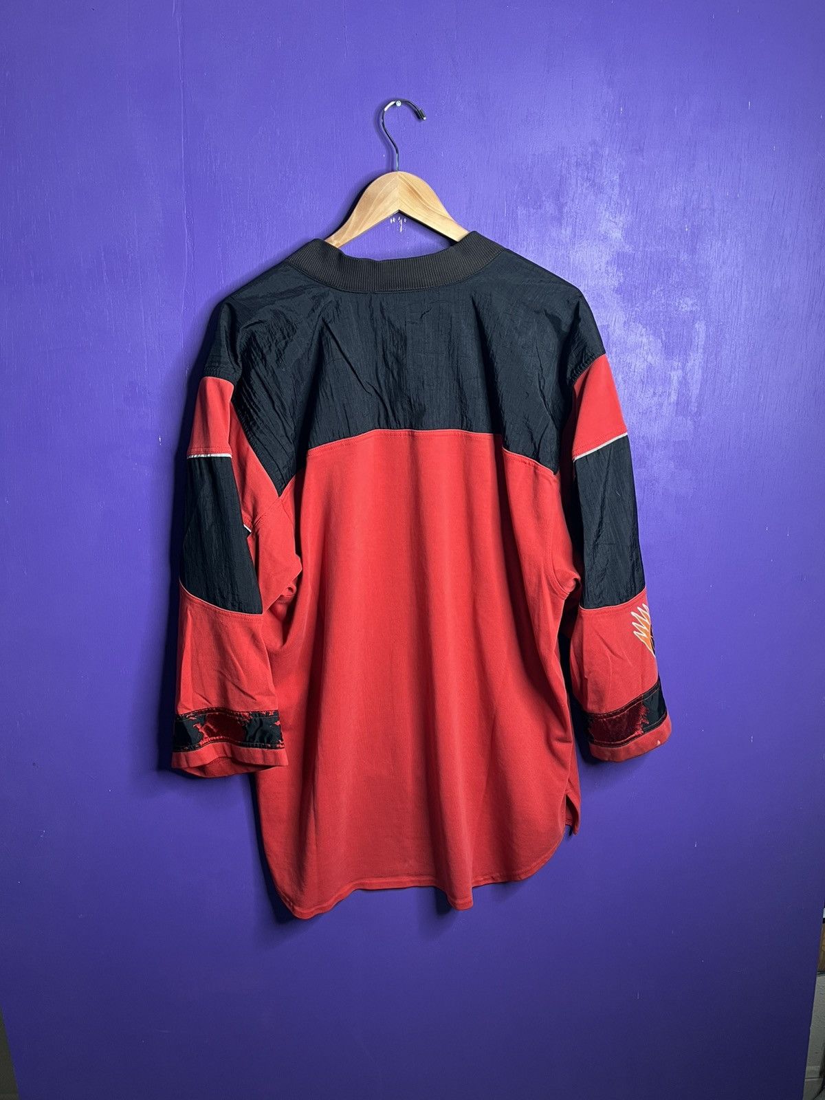 Nike × Vintage Vintage 90s Nike team Detroit red wings alternate jersey Size US L / EU 52-54 / 3 - 2 Thumbnail